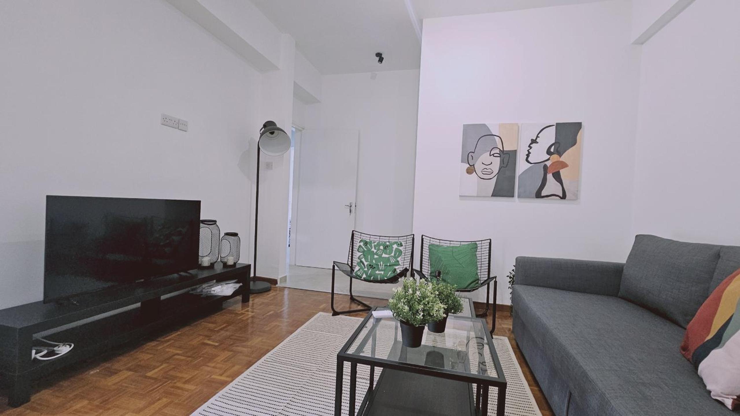 Apartment photo 2