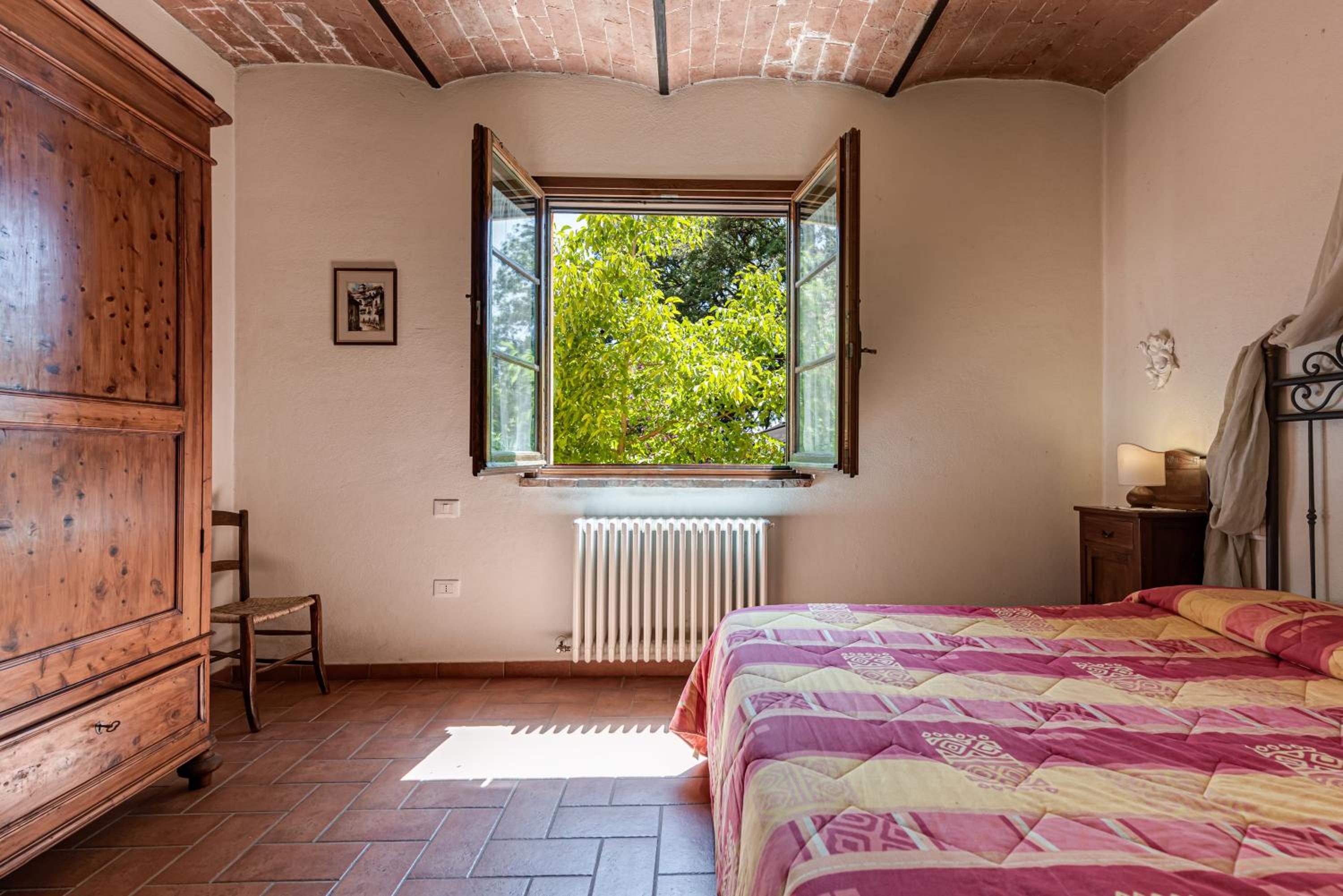One-Bedroom Apartment with Garden View photo 2