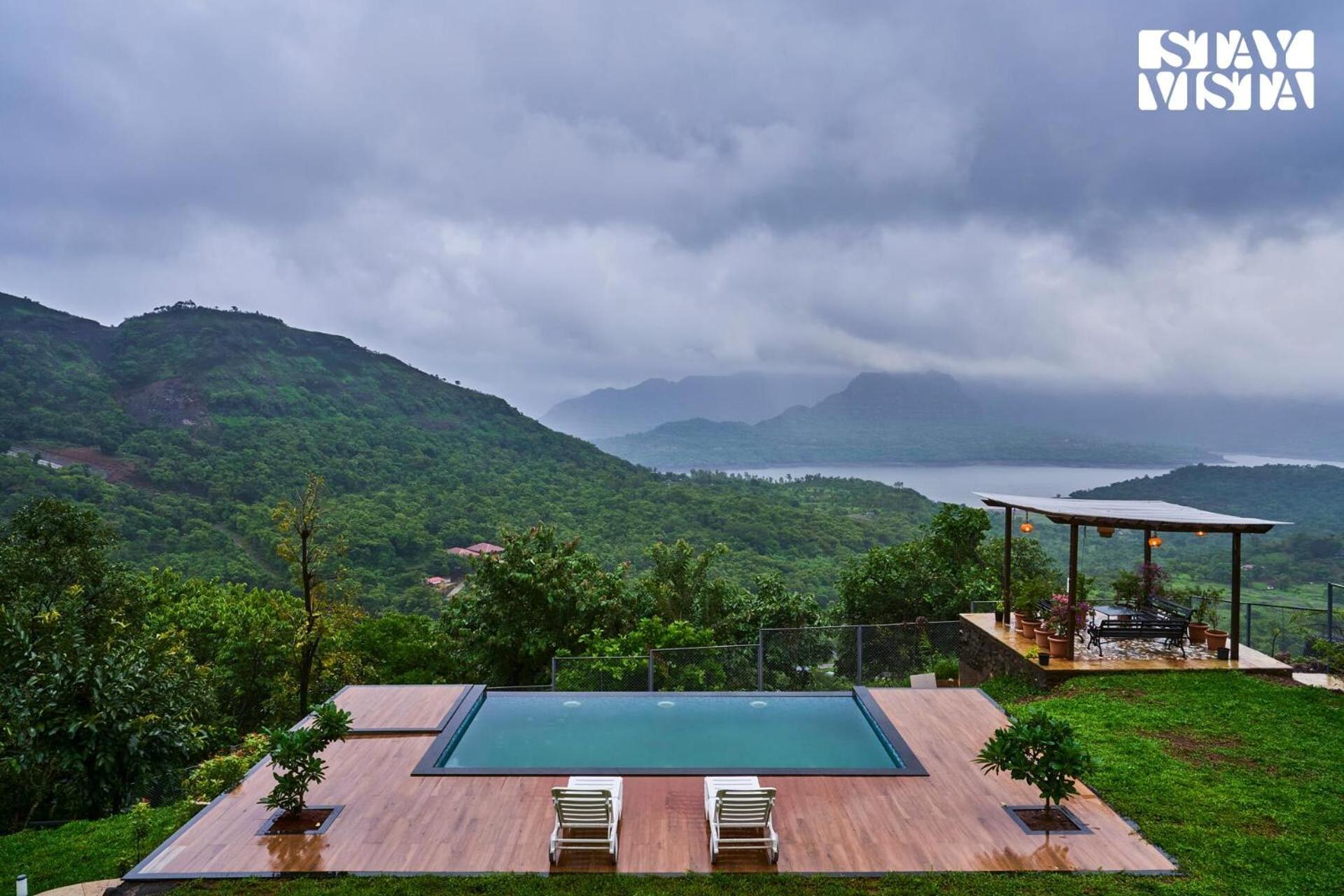 Villa photo 2