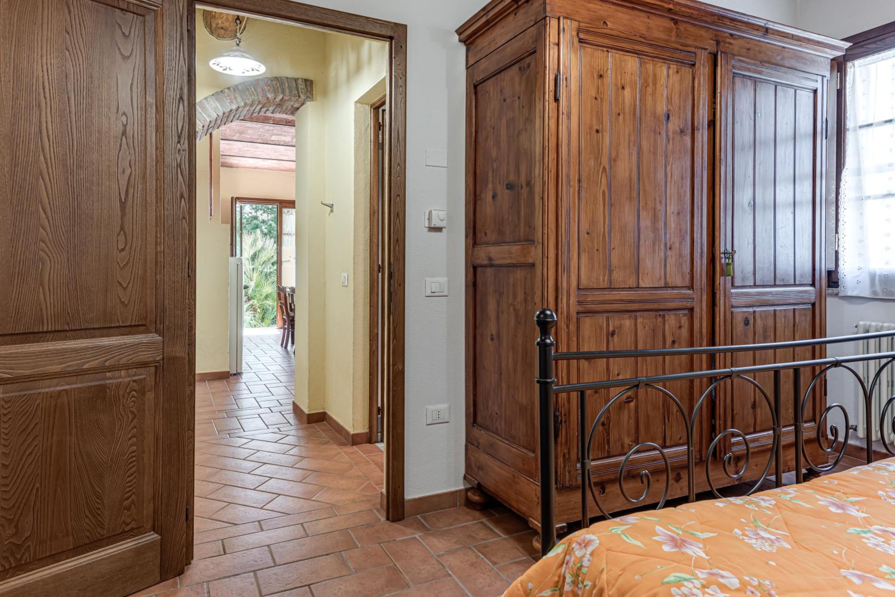 One-Bedroom Apartment with Garden View photo 2
