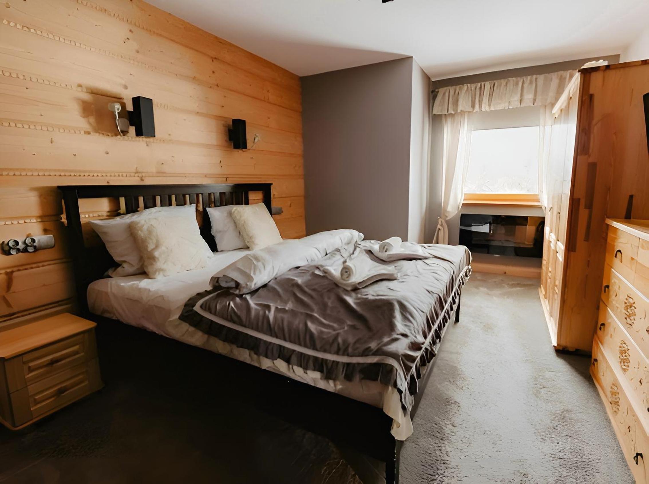 Quadruple Room - Photo 13