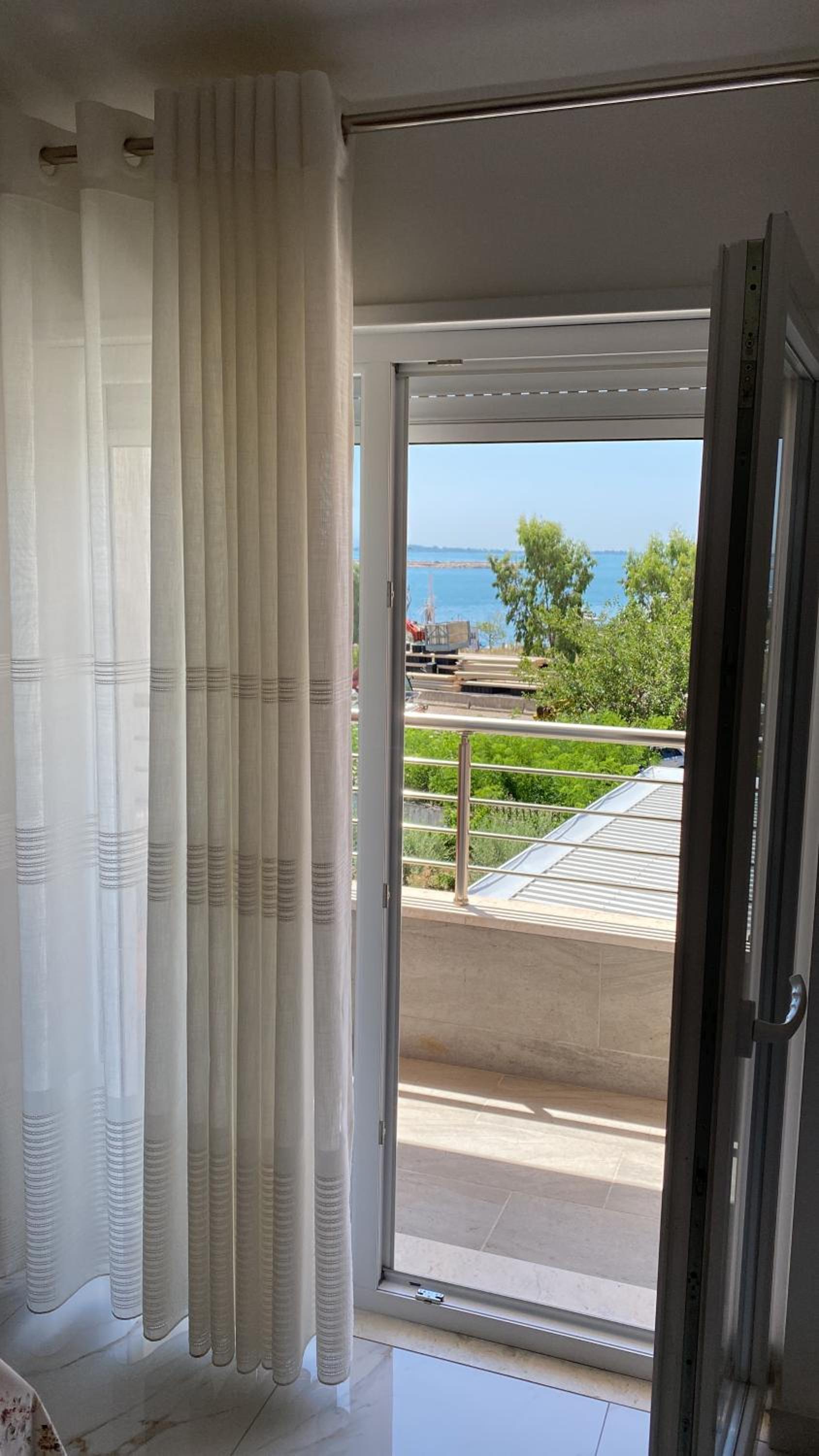 One-Bedroom Apartment With Balcony And Sea View photo 1
