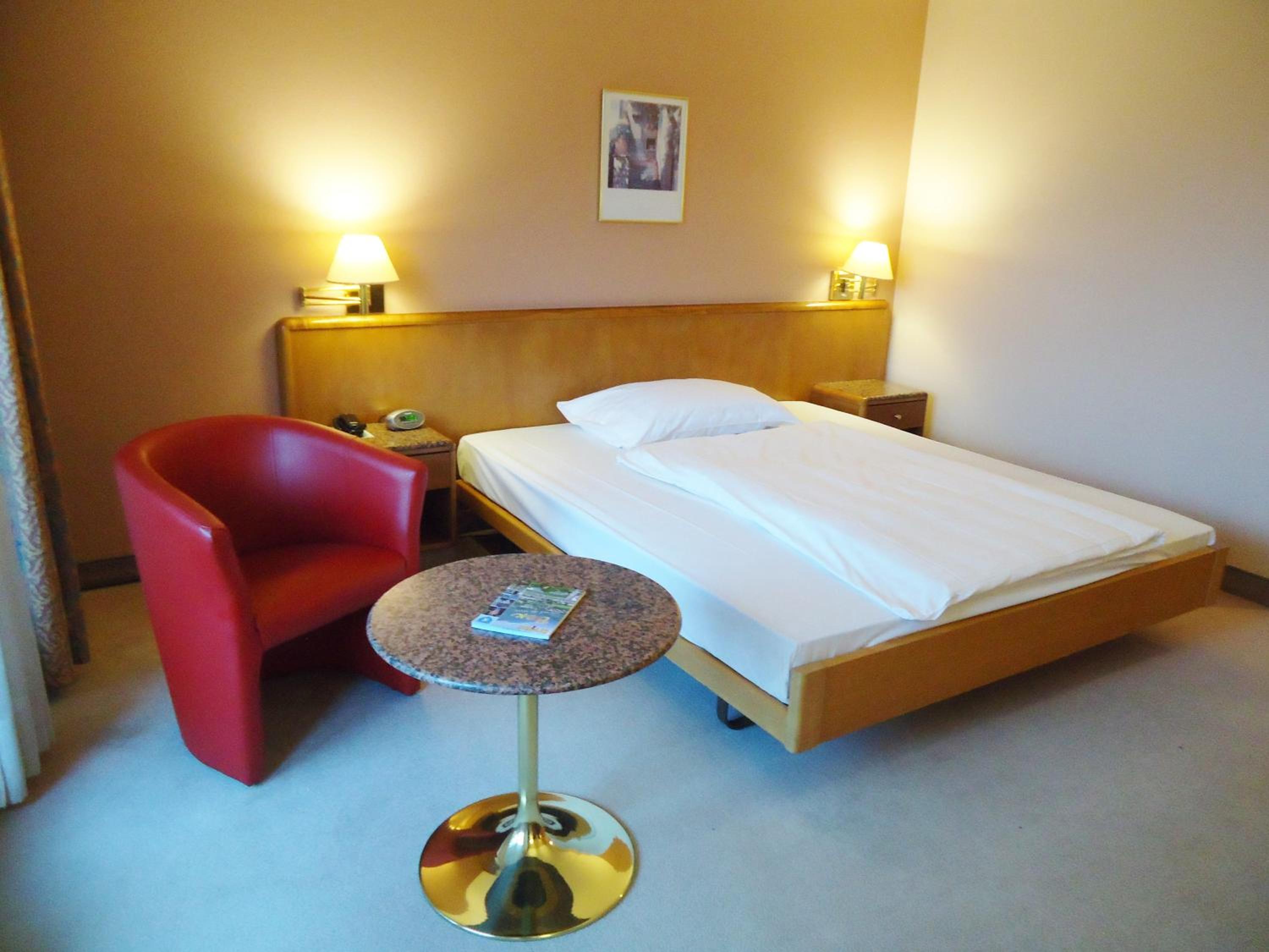 Single Room photo 3