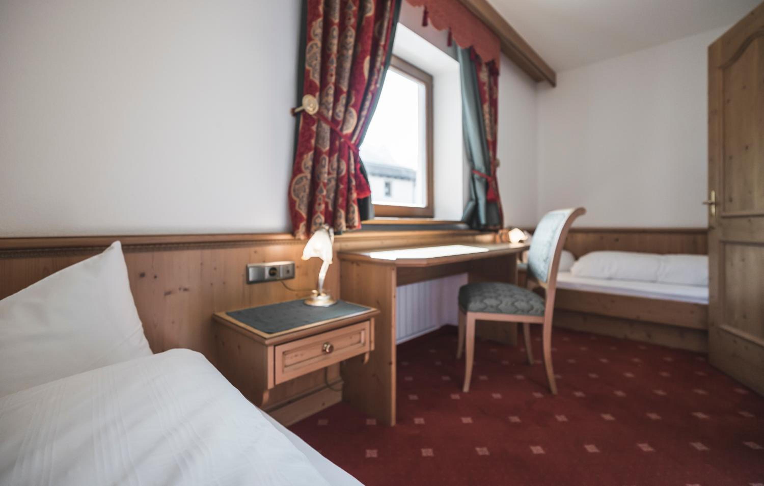 Comfort Family Suite with Balcony - Photo 4