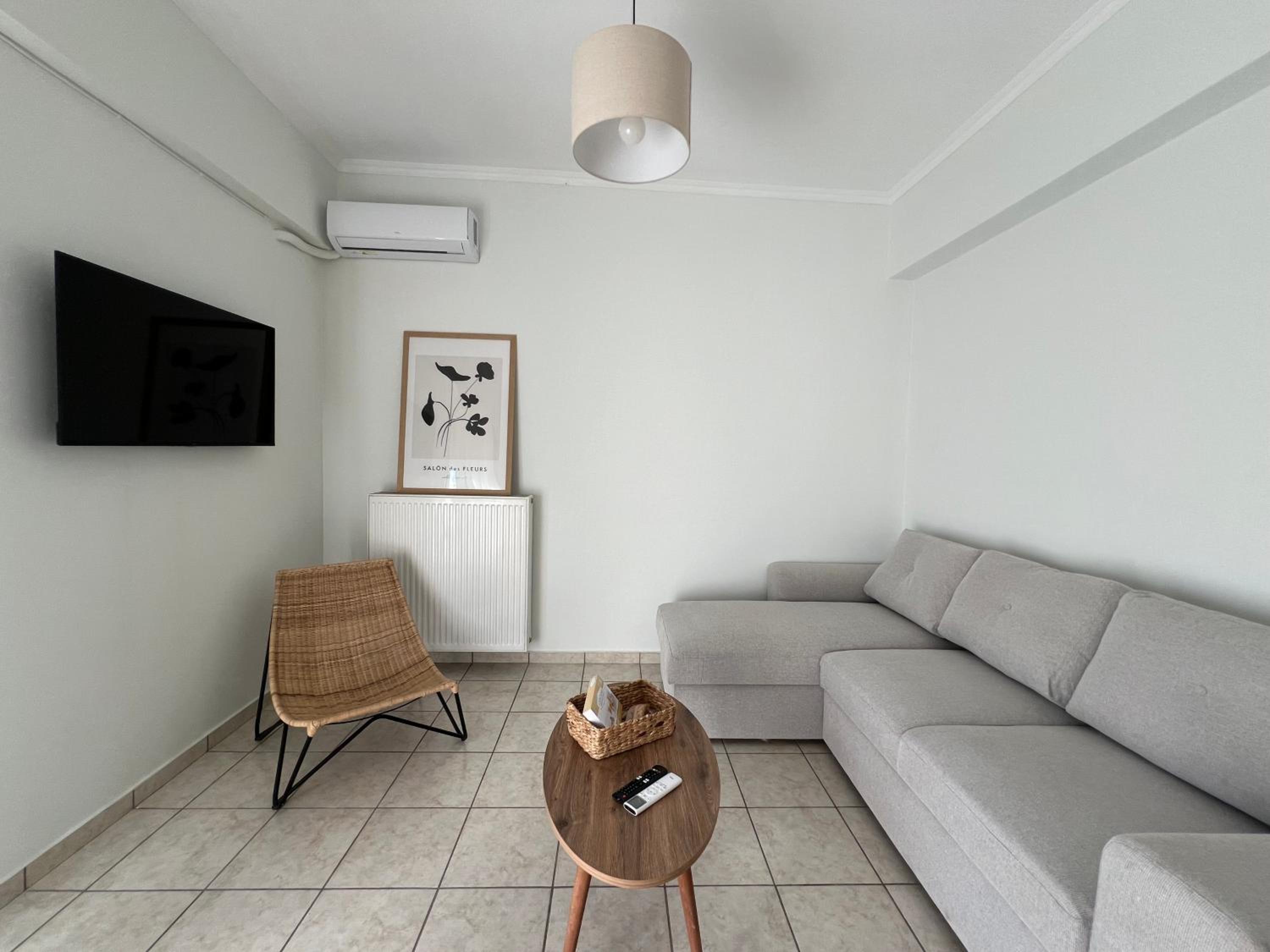 Deluxe One-Bedroom Apartment with Garden View