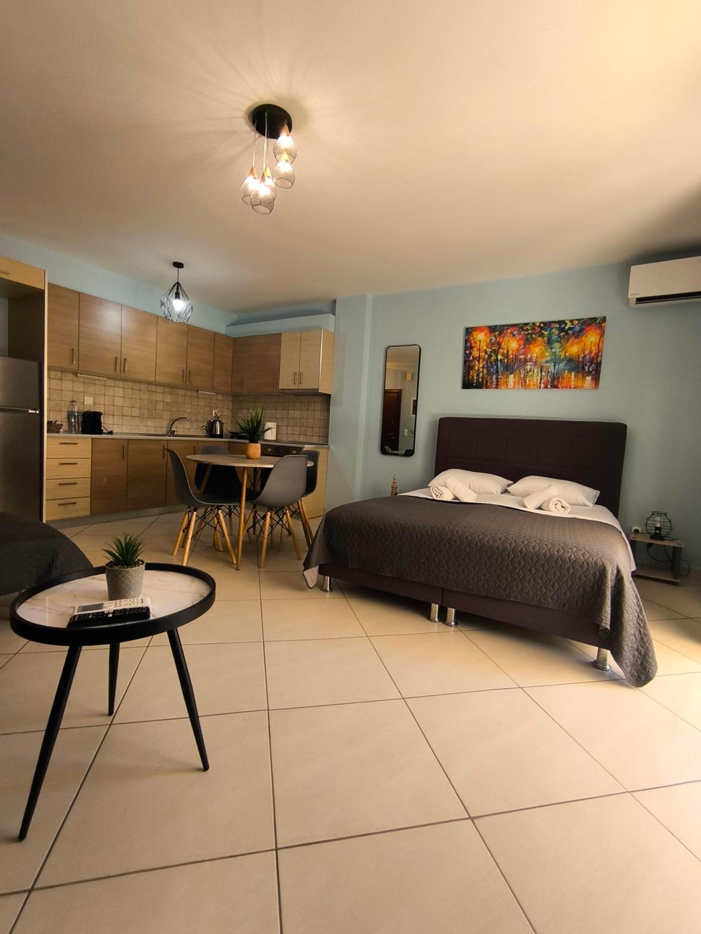 Studio Apartment