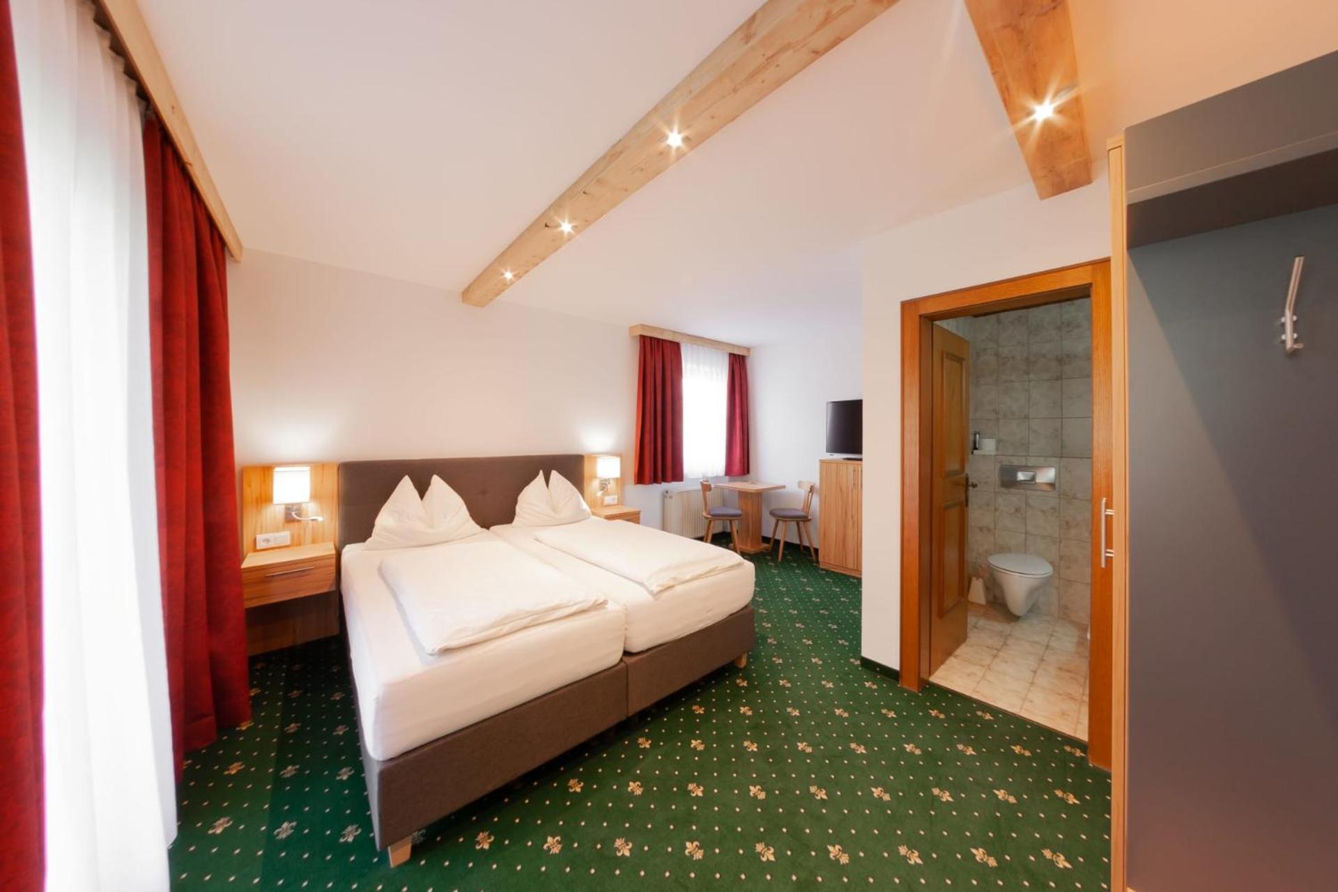 Large Double Room with Balcony