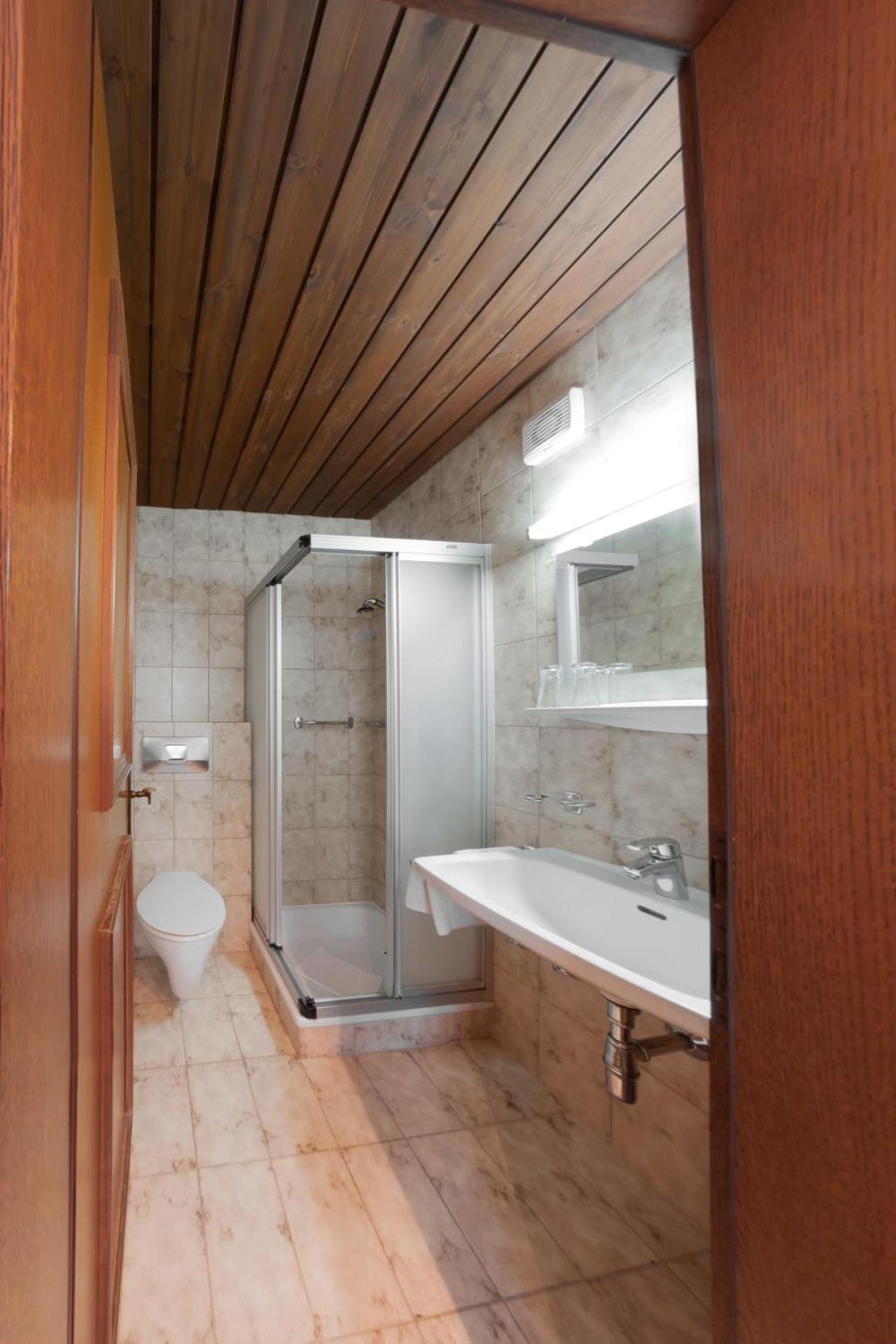 Double Room with Sofa Bed without Balcony photo 3