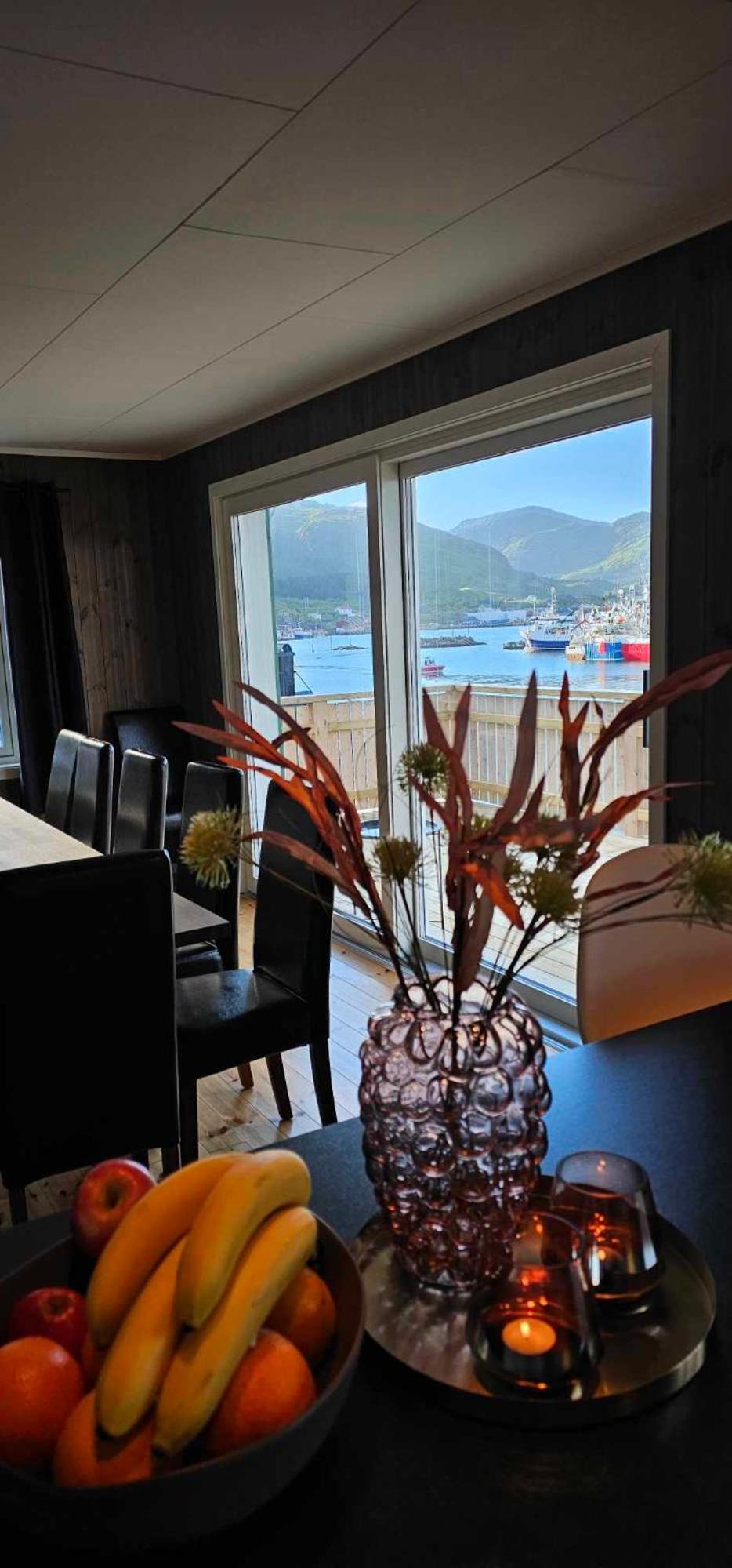 Large Apartment with View and Balcony - Photo 4