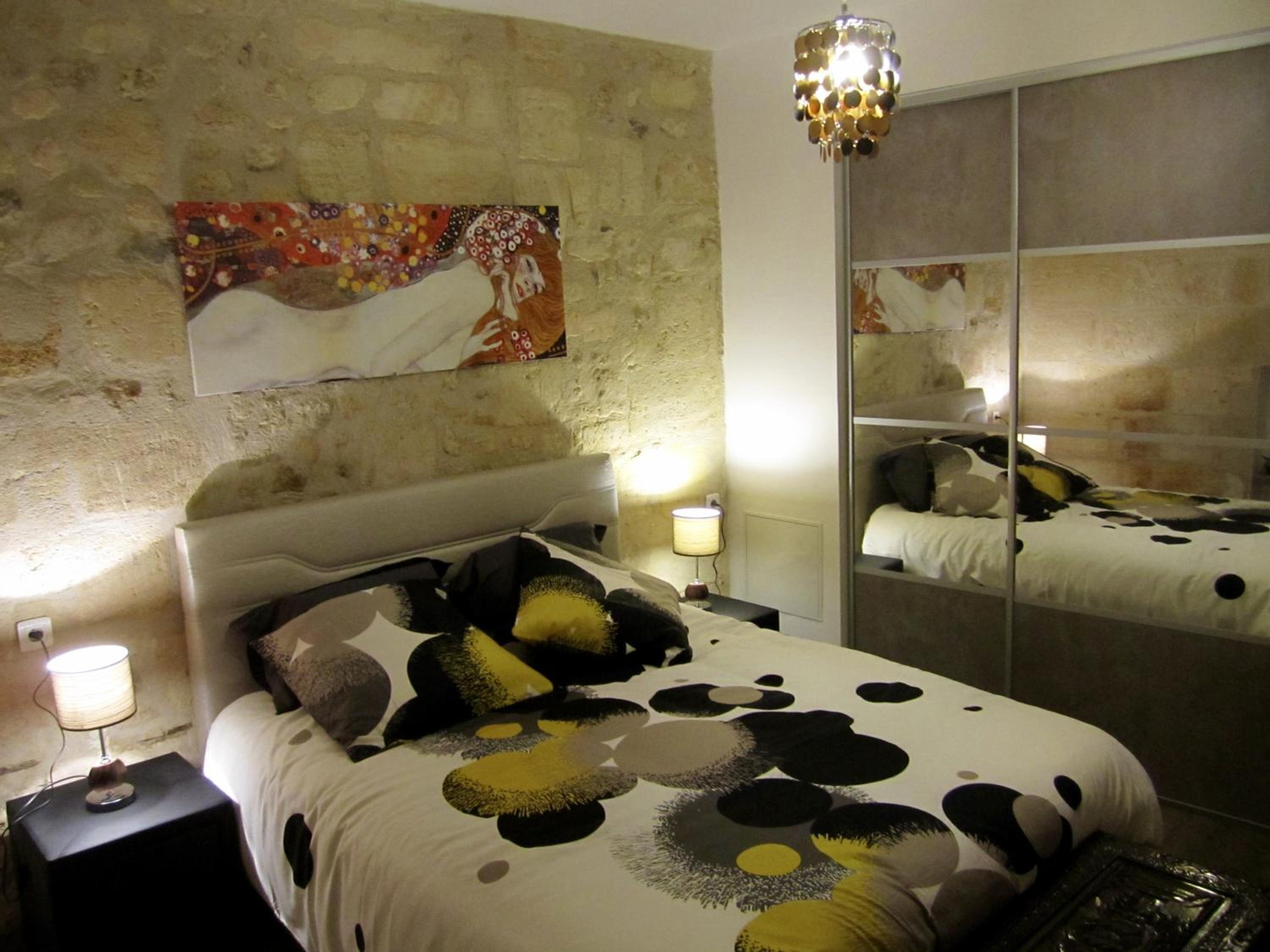 One-Bedroom Apartment - 2nd Floor - Photo 3