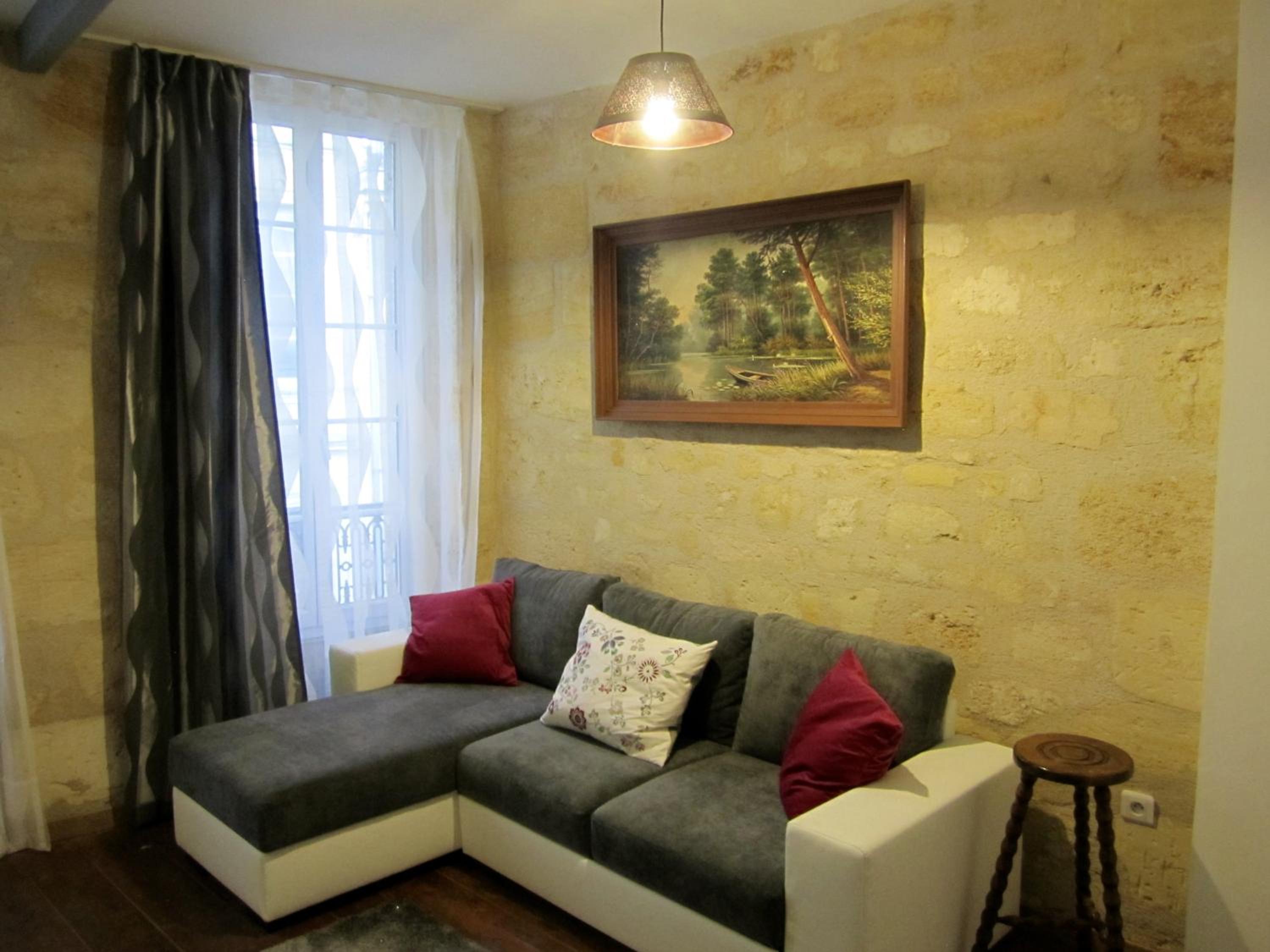 One-Bedroom Apartment - 2nd Floor - Photo 6