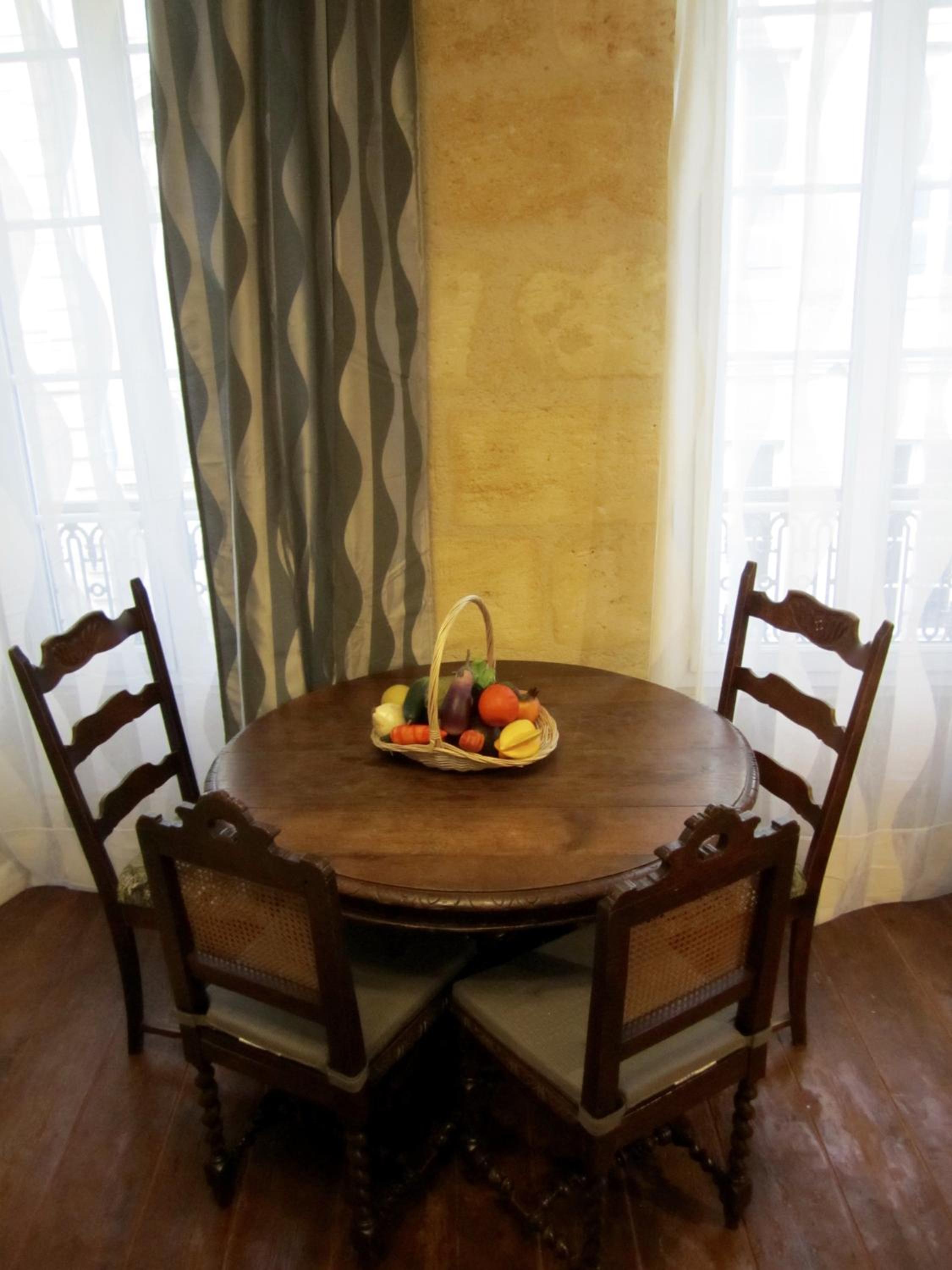 One-Bedroom Apartment - 2nd Floor - Photo 10