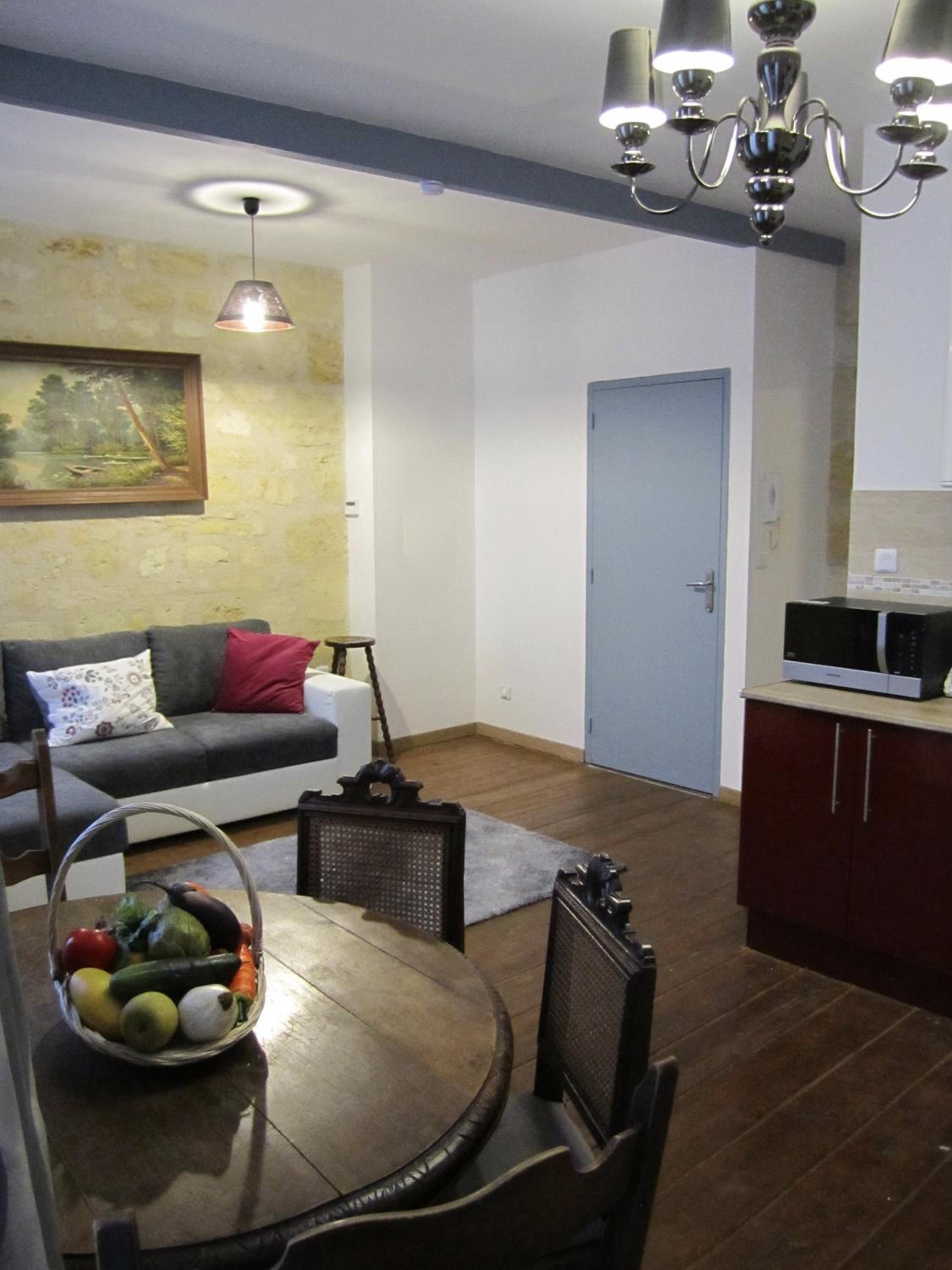One-Bedroom Apartment - 2nd Floor - Photo 14