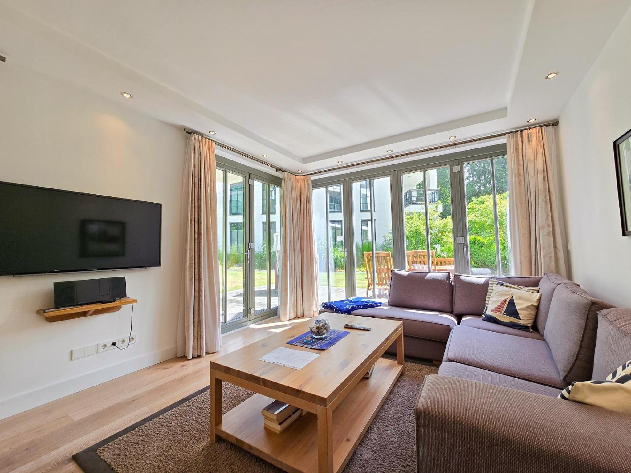 Apartment with Terrace photo 1