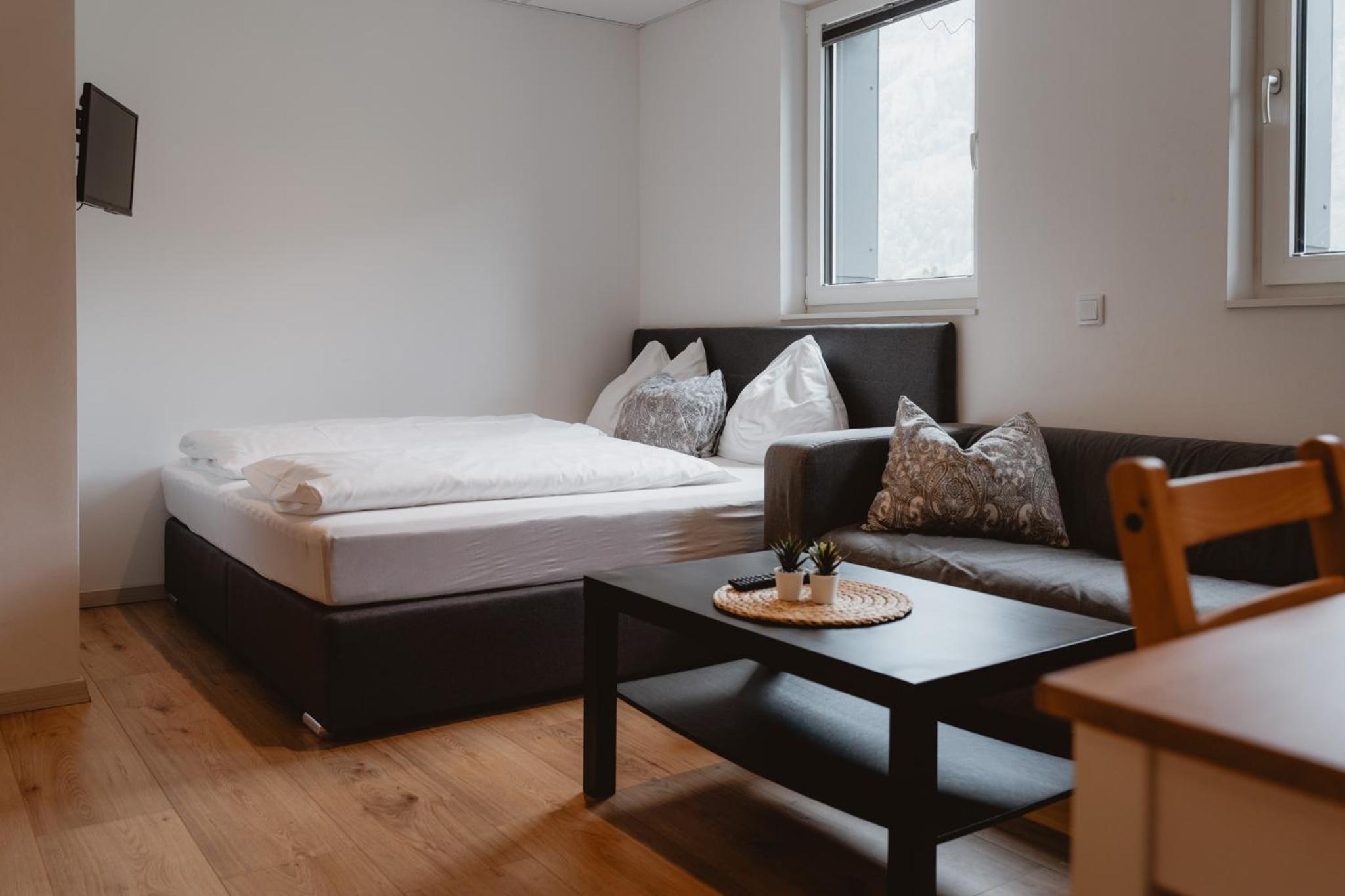 Large Double Room photo 1