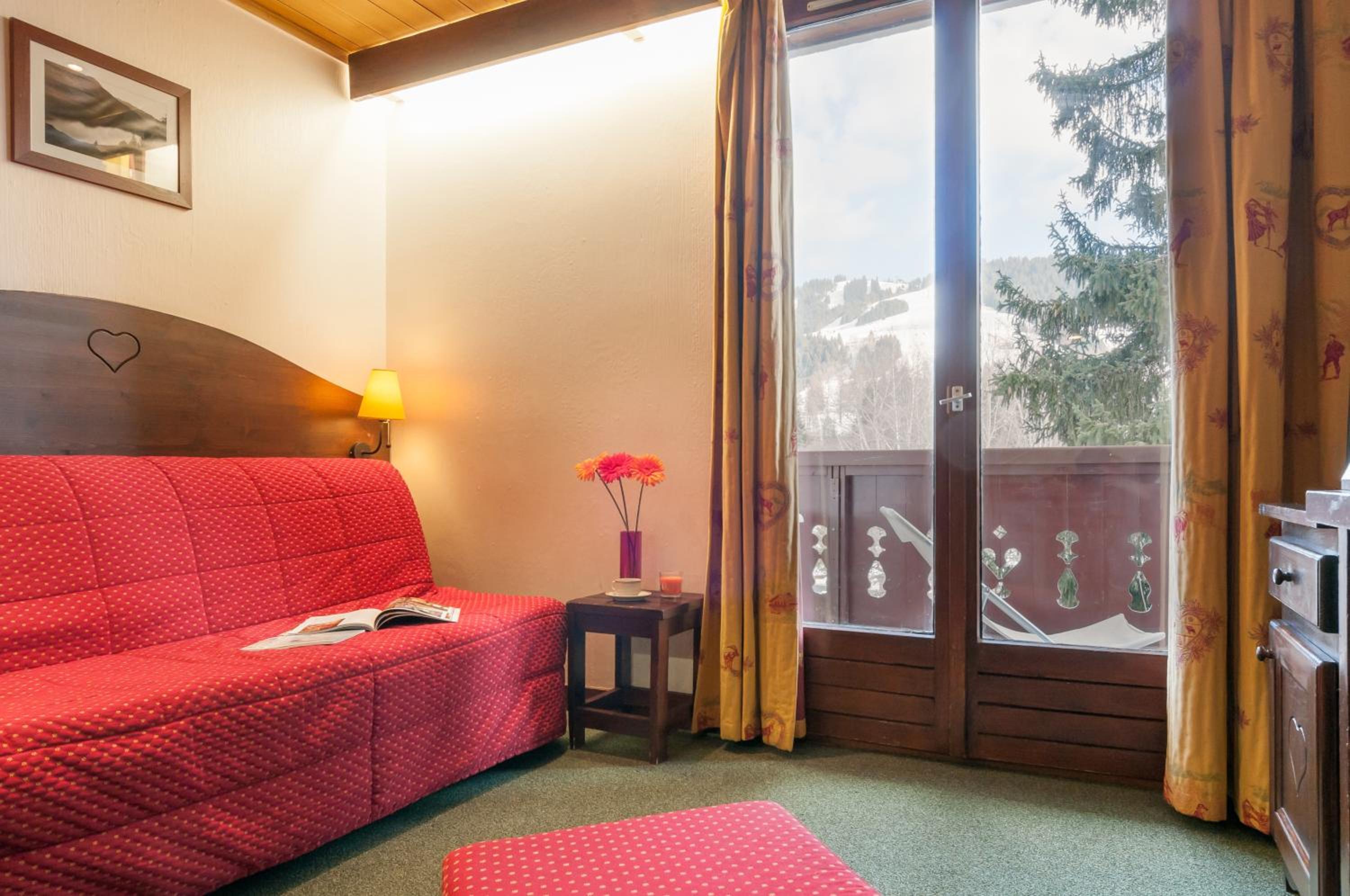 One-Bedroom Studio with Balcony (5 People) photo 1
