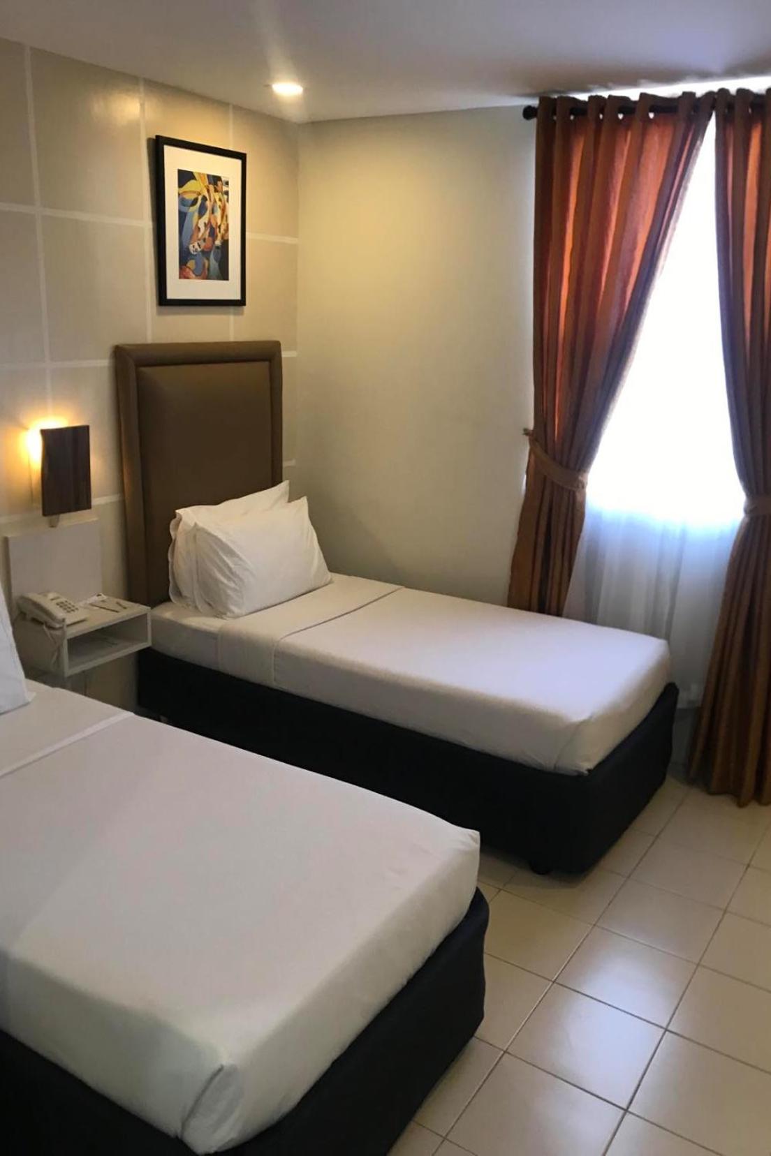Deluxe Twin Room - Photo 15
