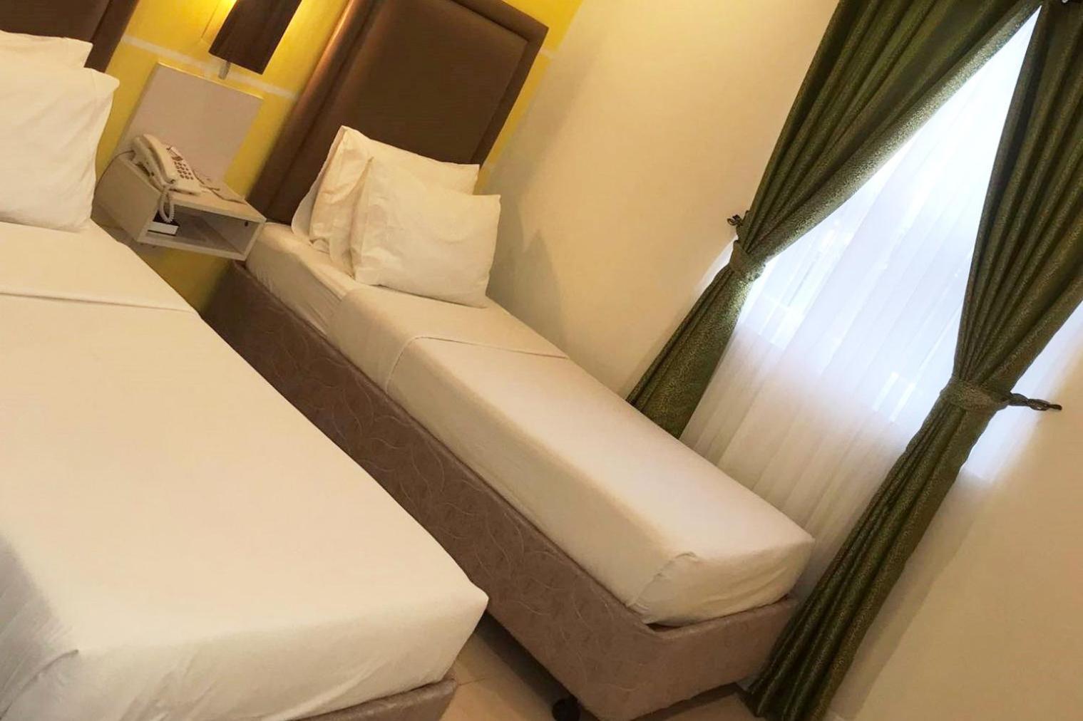 Deluxe Twin Room - Photo 16