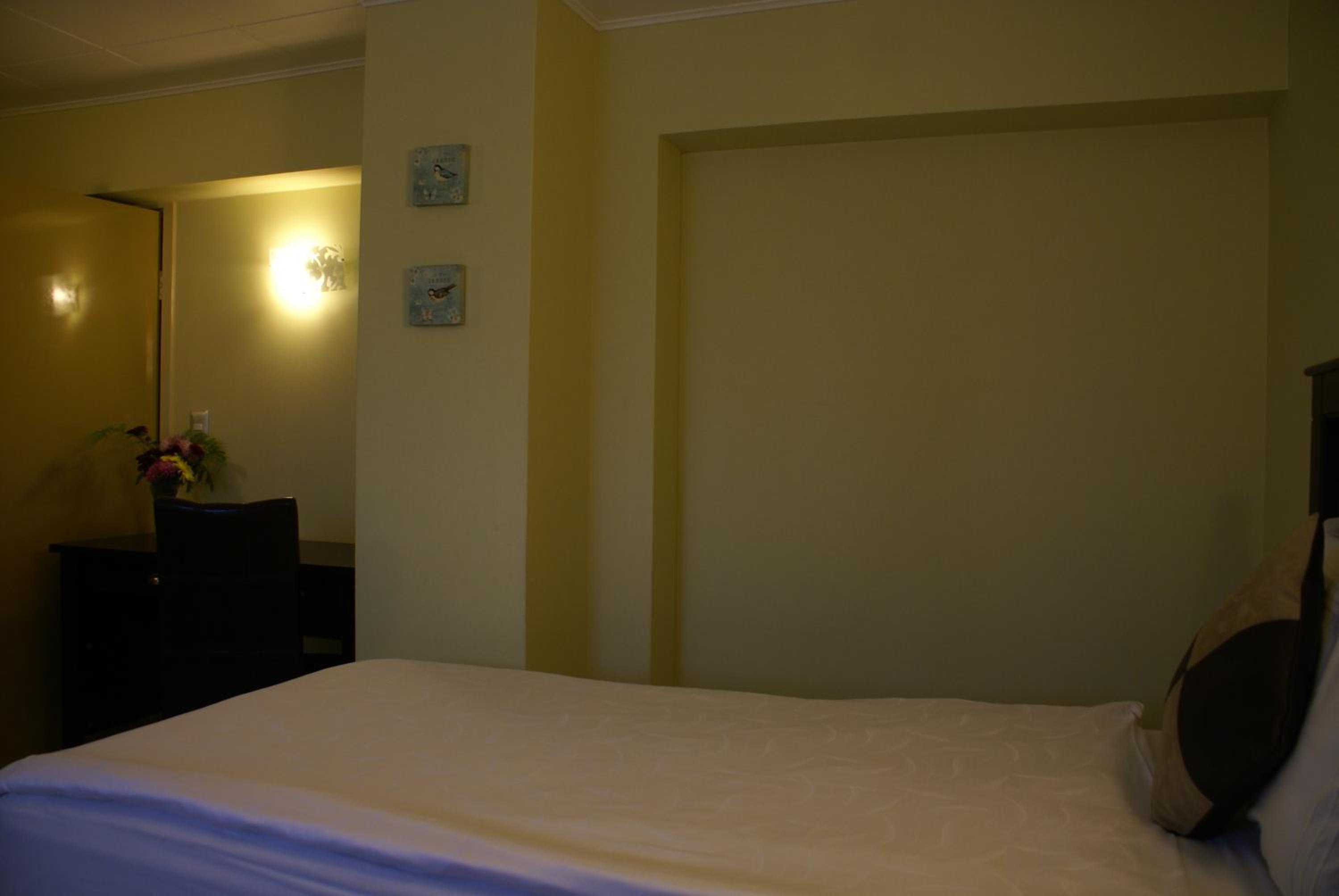 Classic Twin Room photo 3