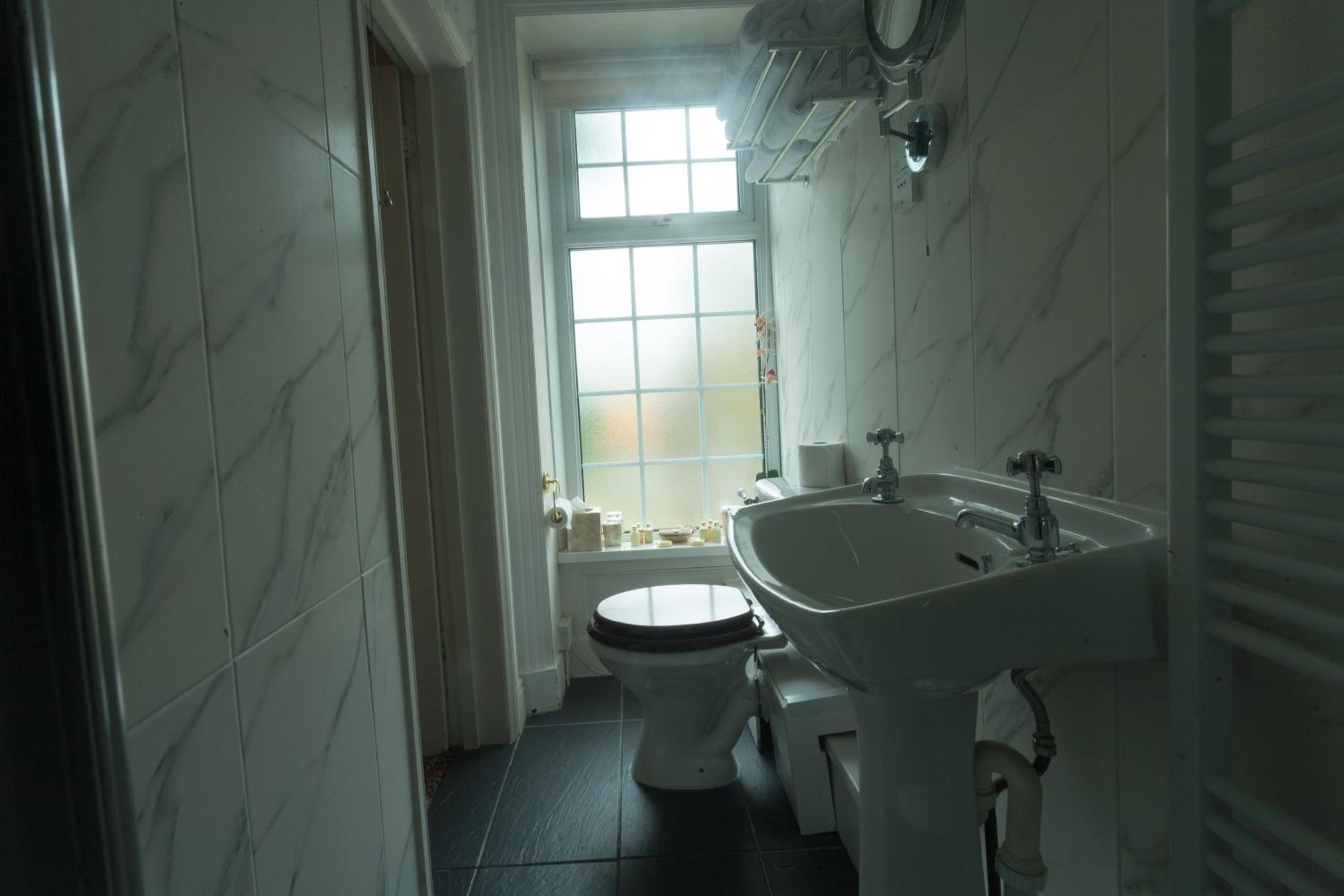 Superior Twin Room with Garden View photo 3