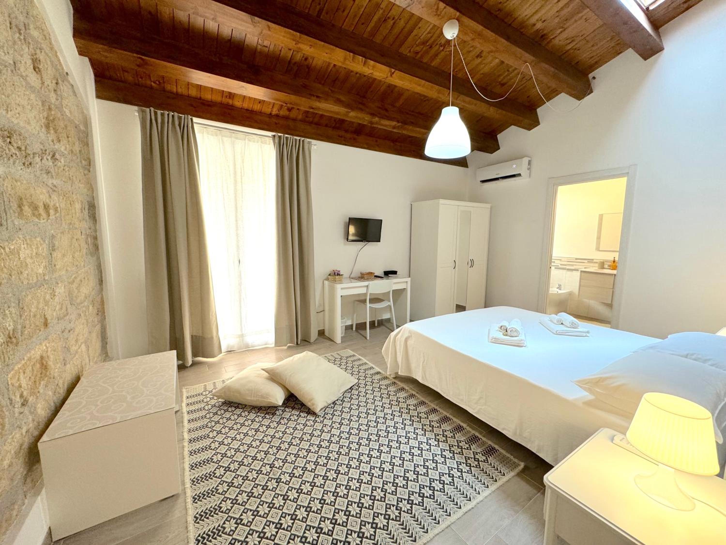 One-Bedroom Apartment With Terrace photo 1