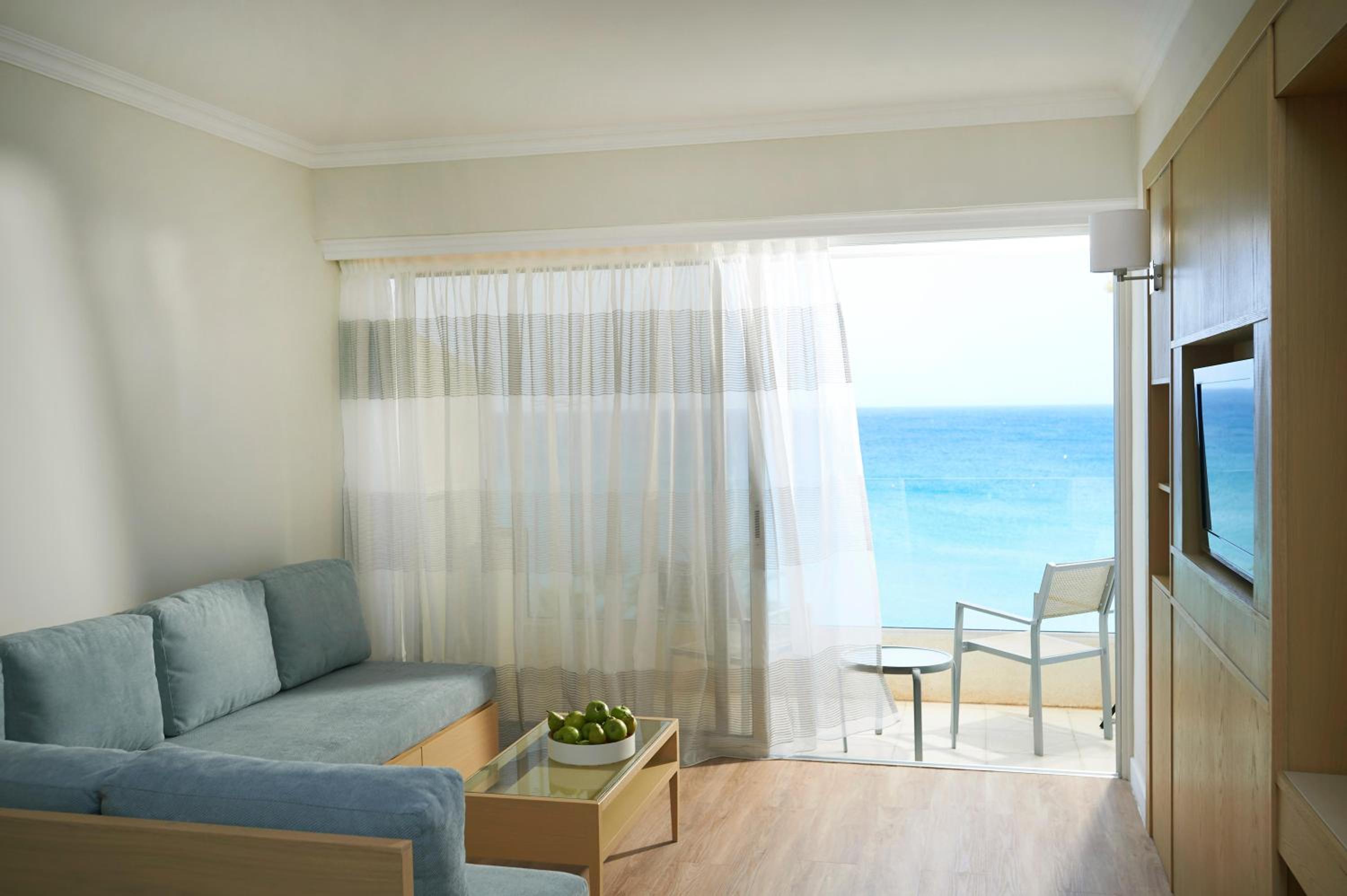 One Bedroom Suite Sea View photo 3