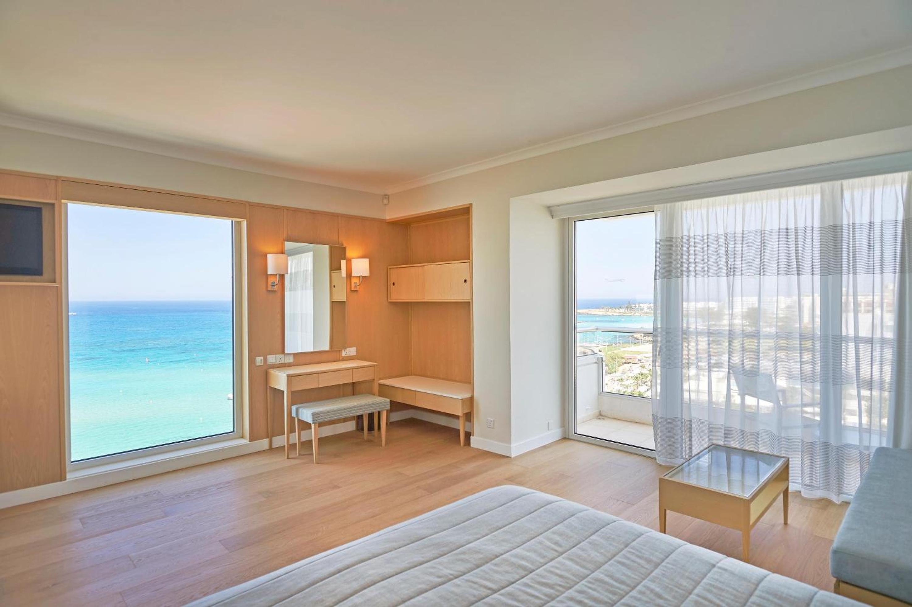 Panoramic Sea View Suite