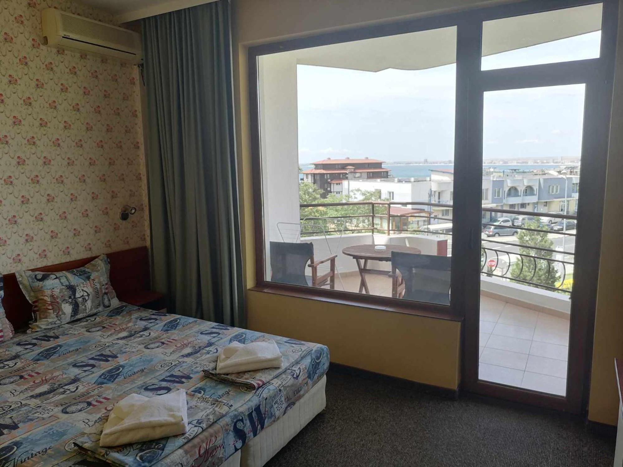 Double or Twin Room with Balcony photo 3