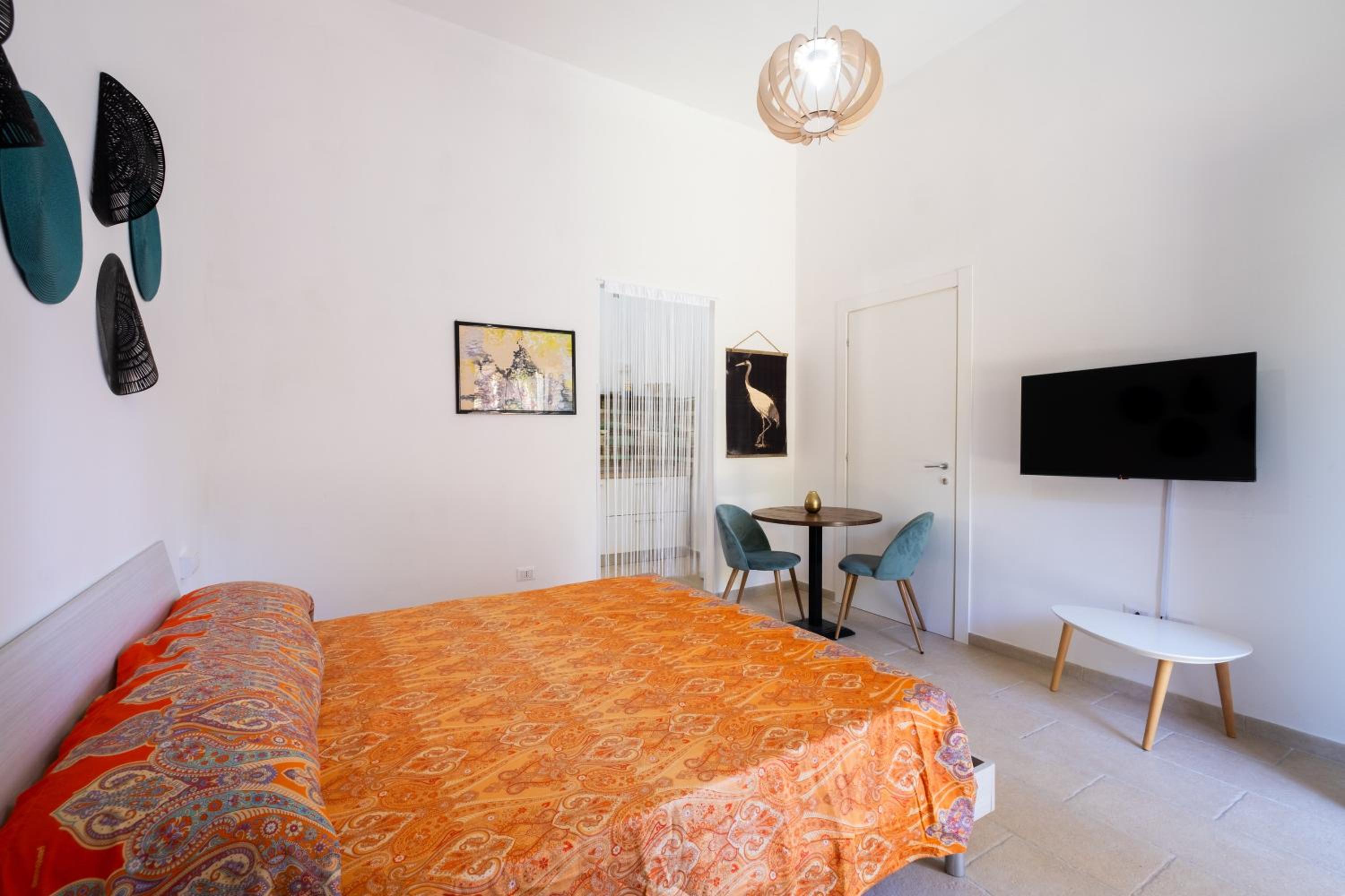Superior One-Bedroom Apartment
