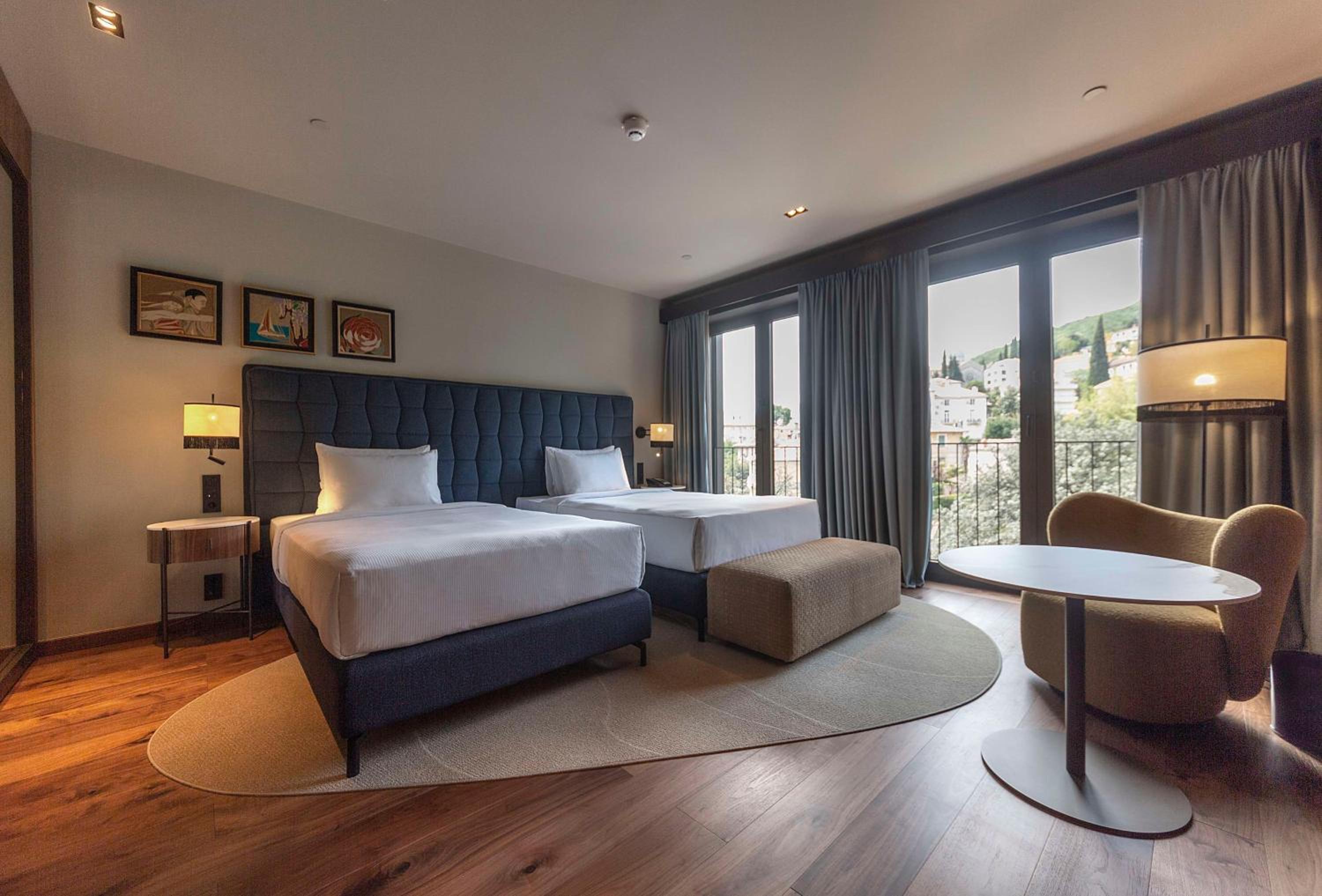 Keight Twin Room - Photo 1