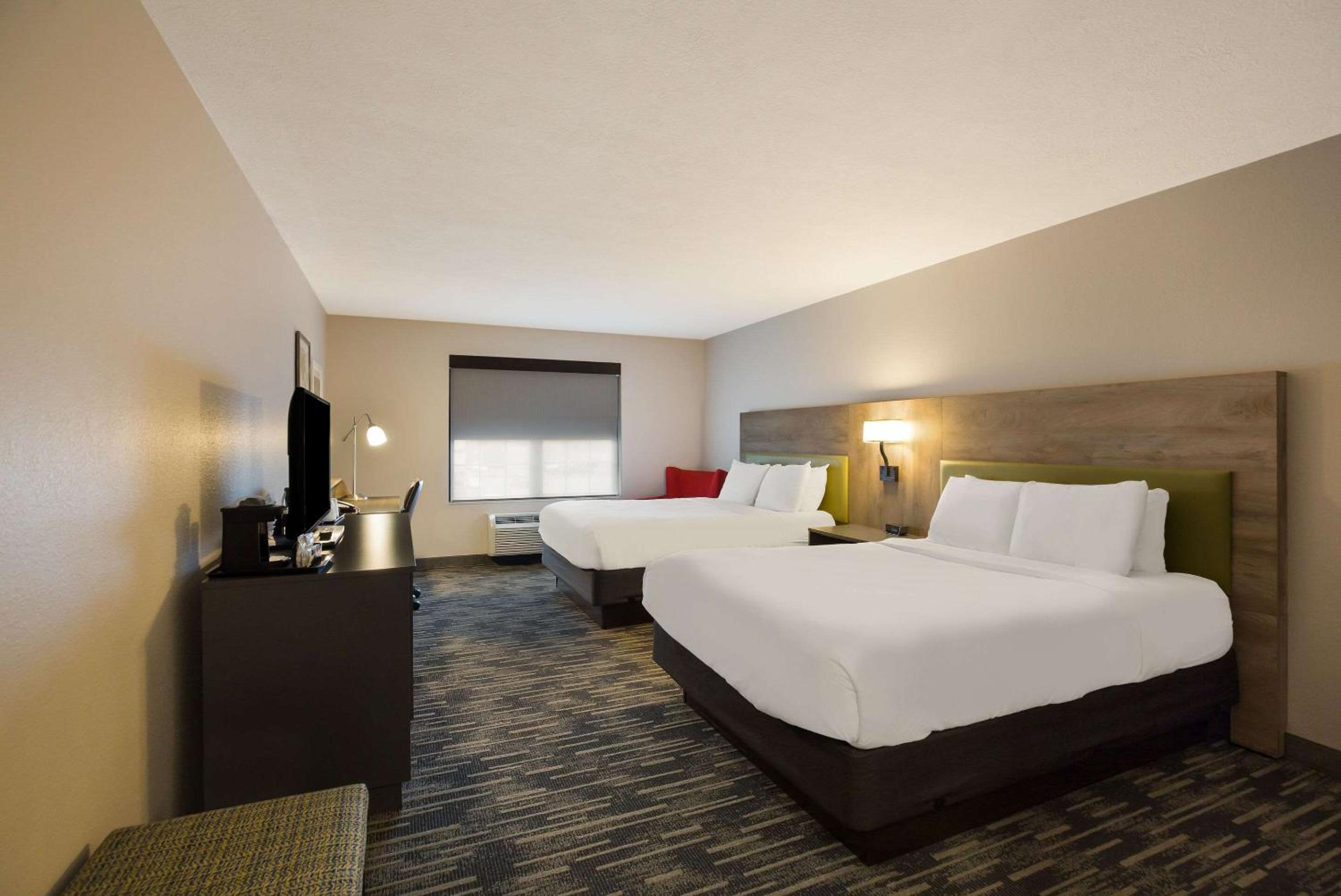 Queen Room with Two Queen Beds - Disability Access/Non-Smoking - Photo 1
