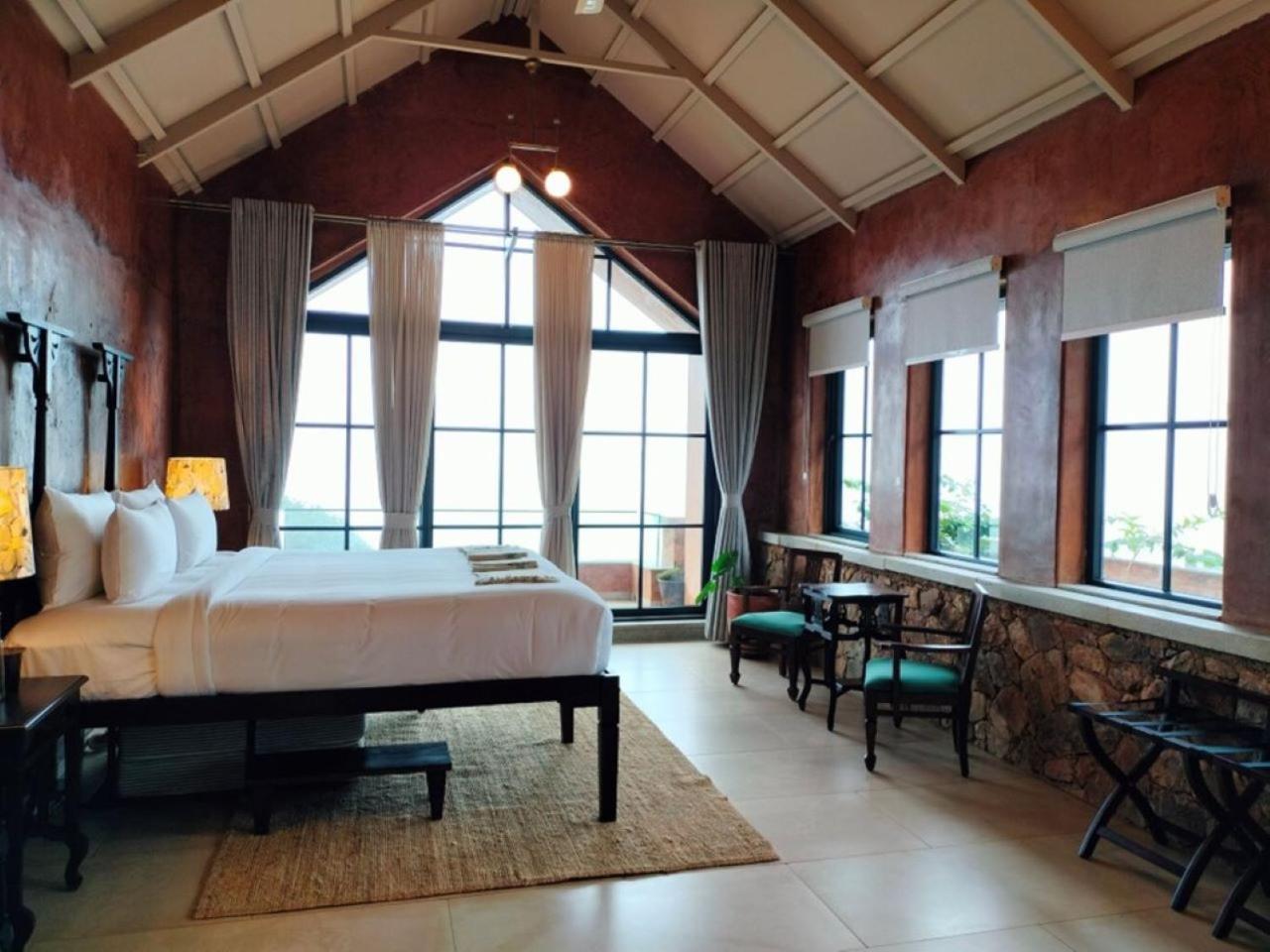 Suite with Balcony