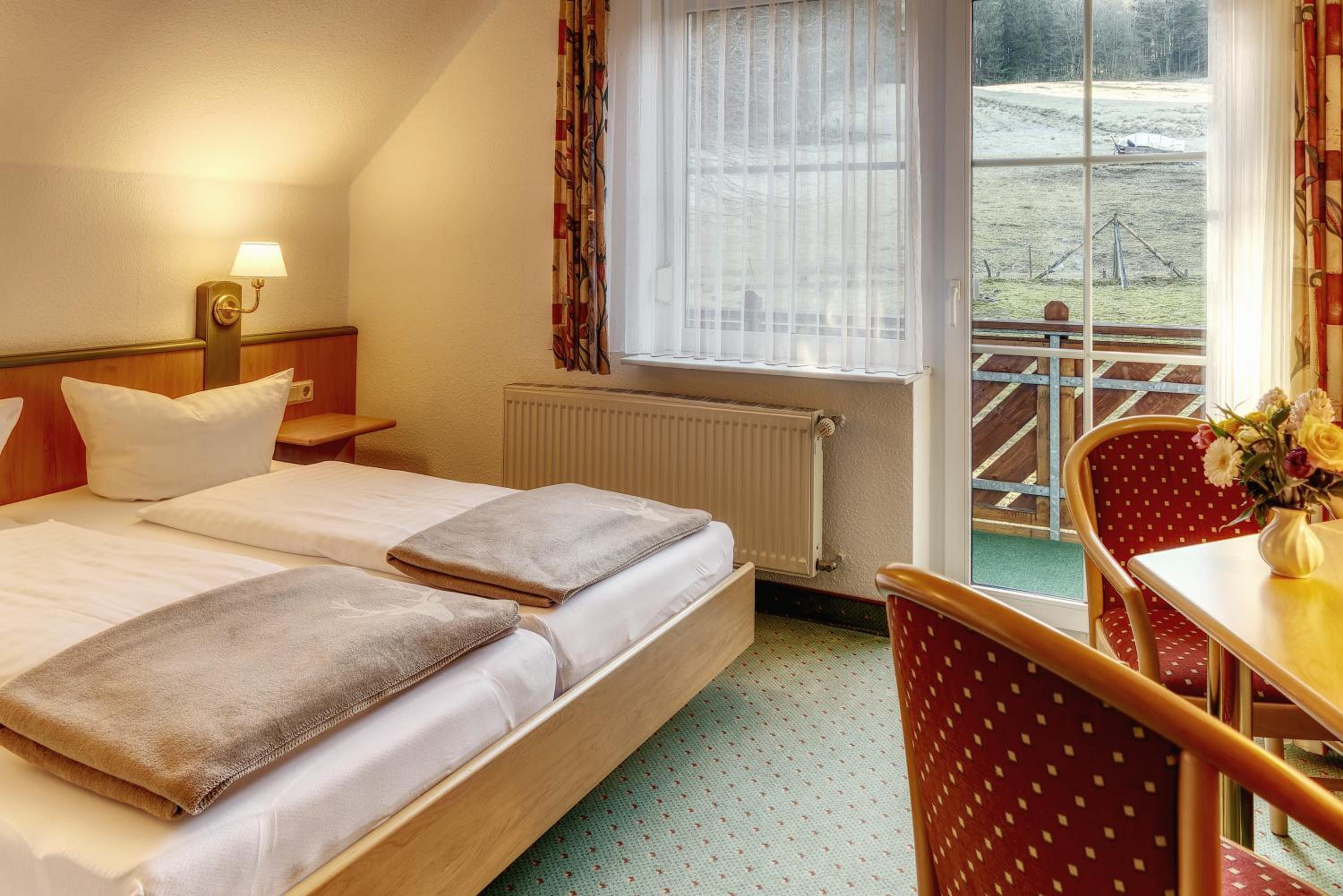 Double Room with Balcony - Photo 5