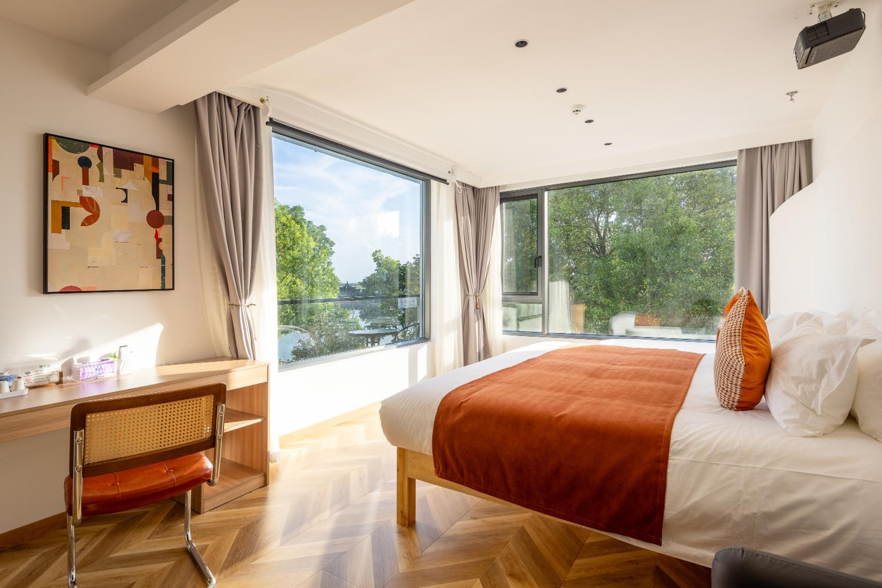 Triple Room with Lake View photo 2