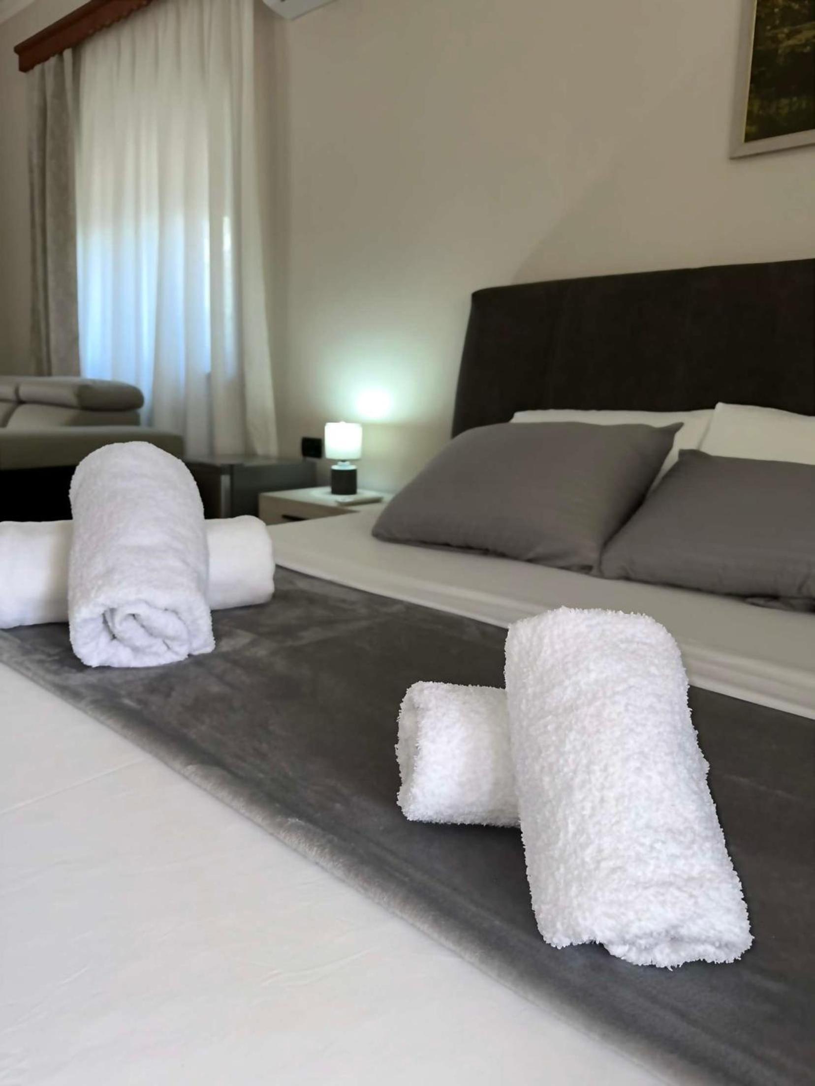 Large Double Room