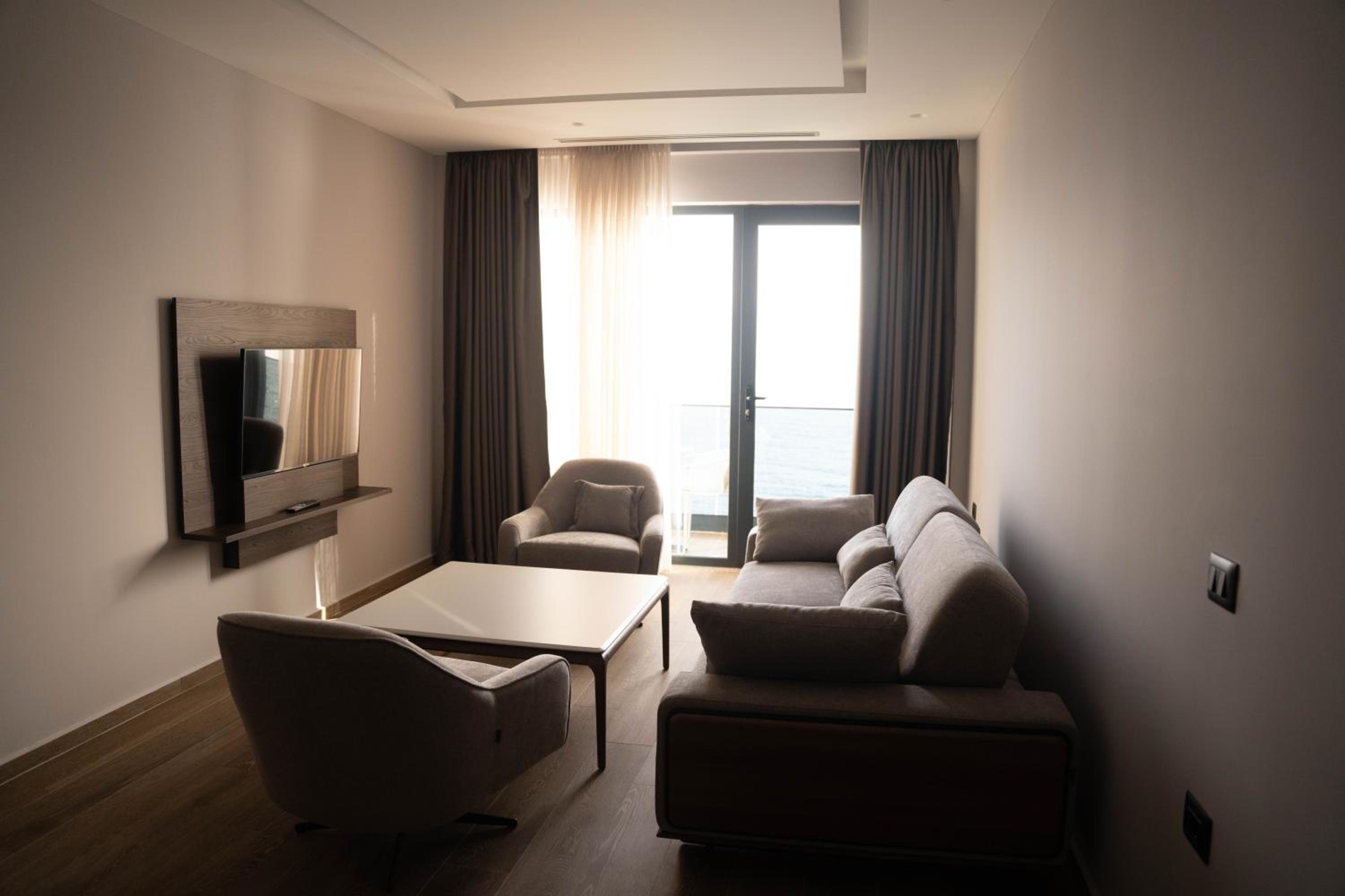 Junior Suite with Sea View photo 3
