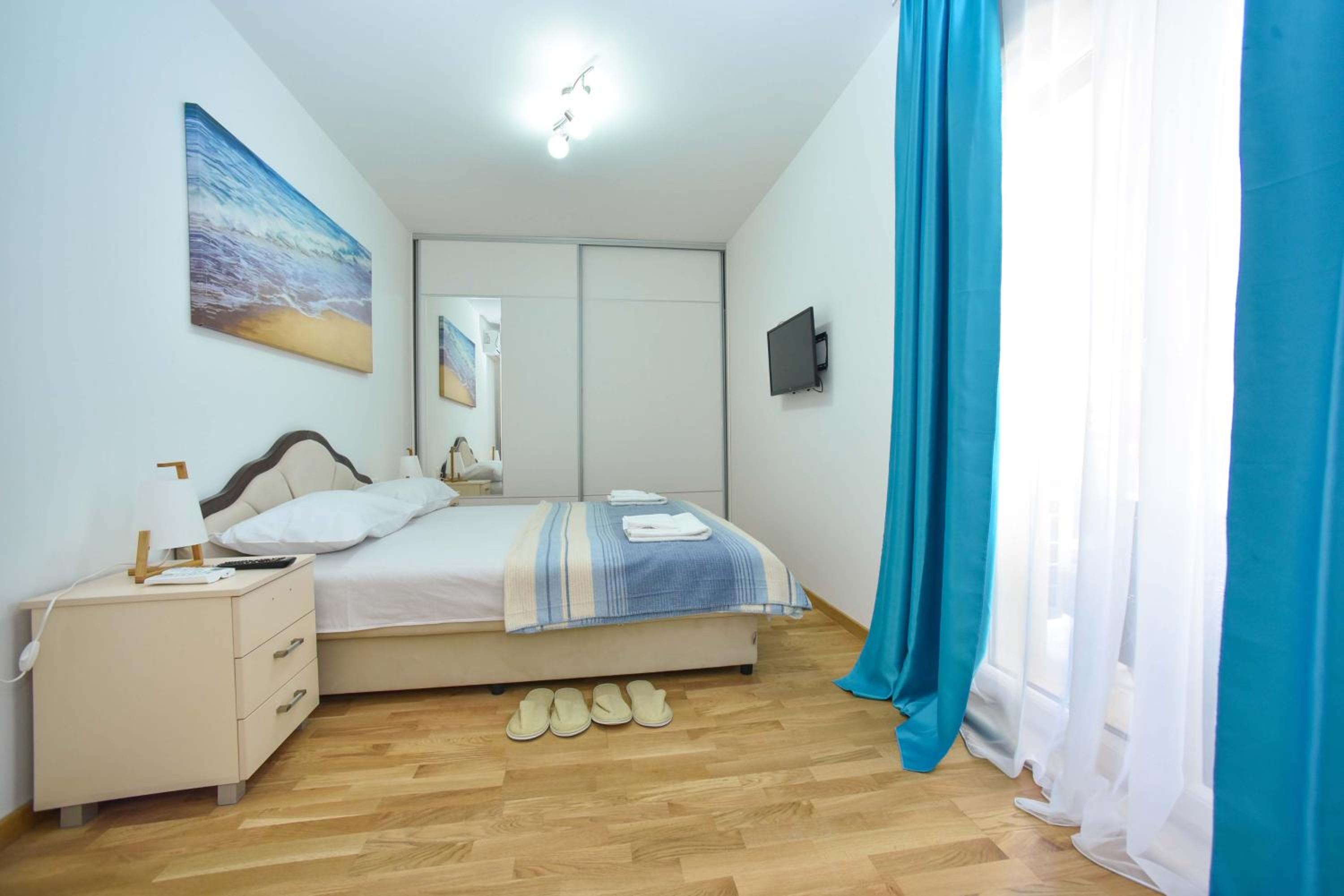 One-Bedroom Apartment With Balcony photo 2