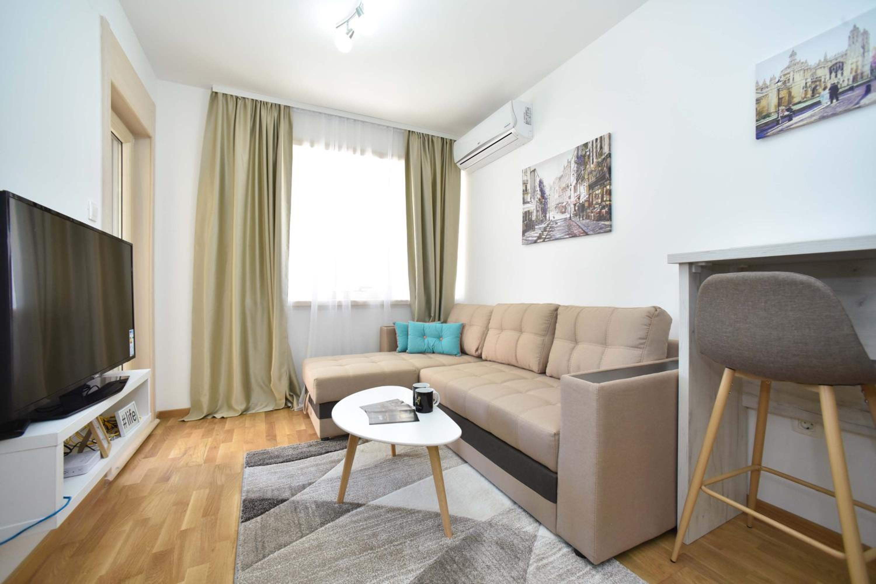 One-Bedroom Apartment With Balcony photo 3