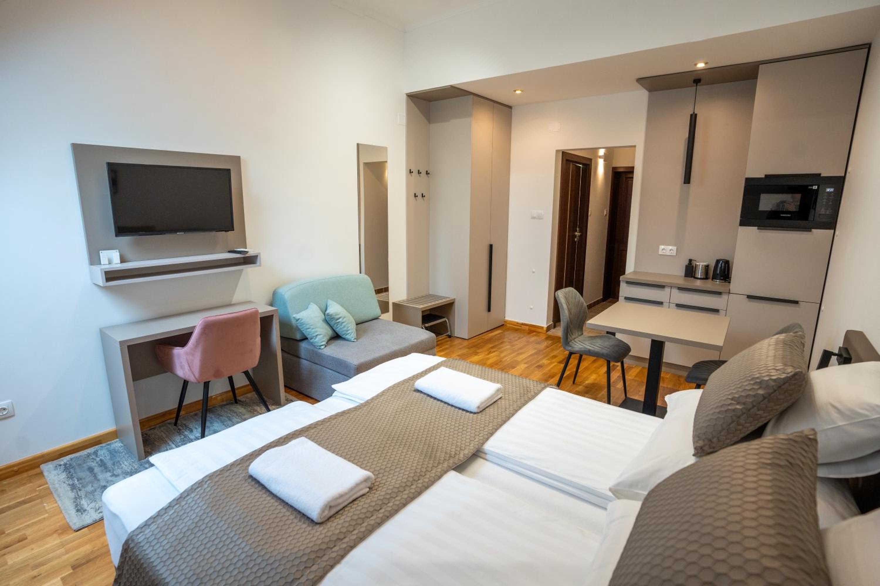 One-bedroom Loft Apartment  photo 1