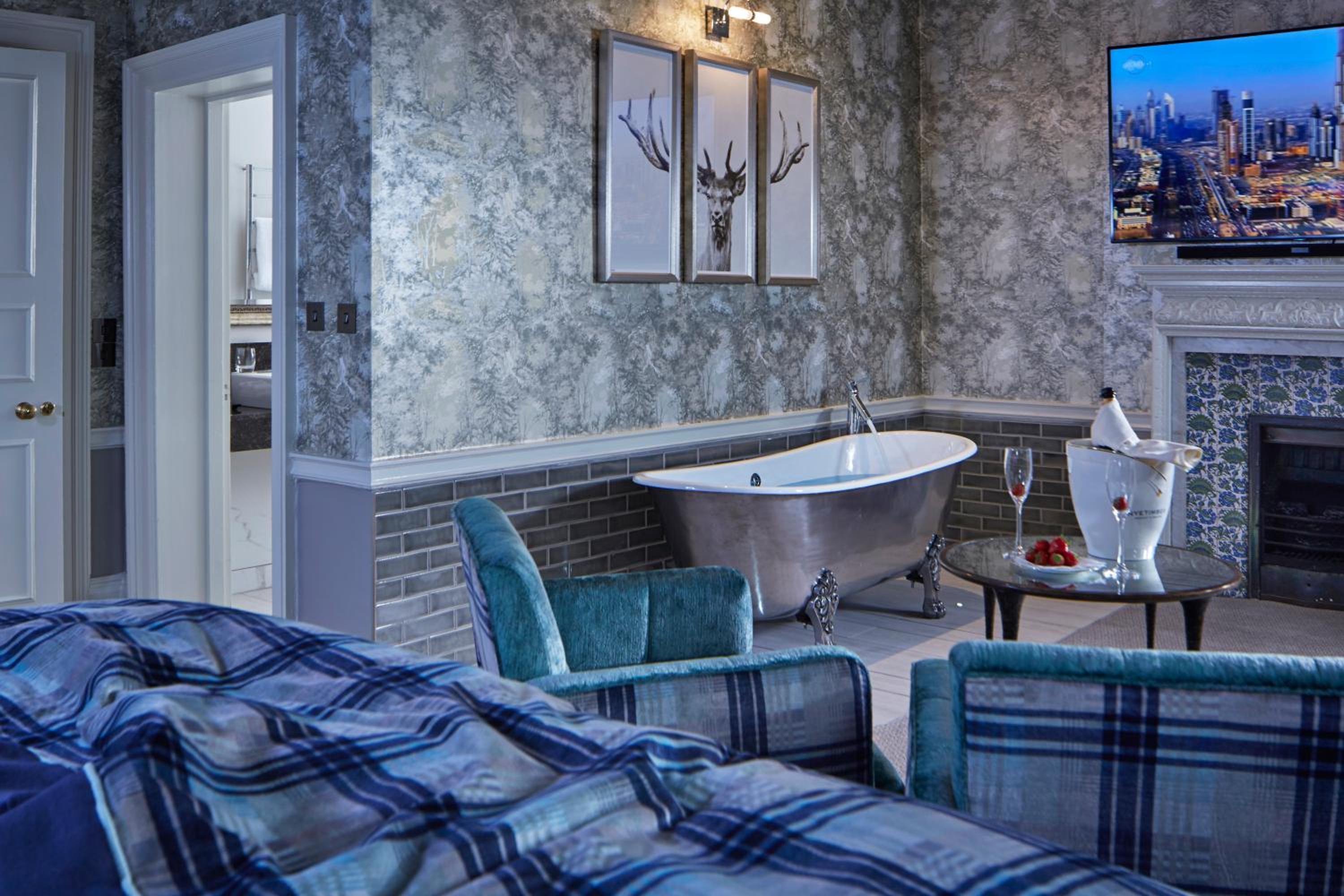 Junior Suite with Garden View