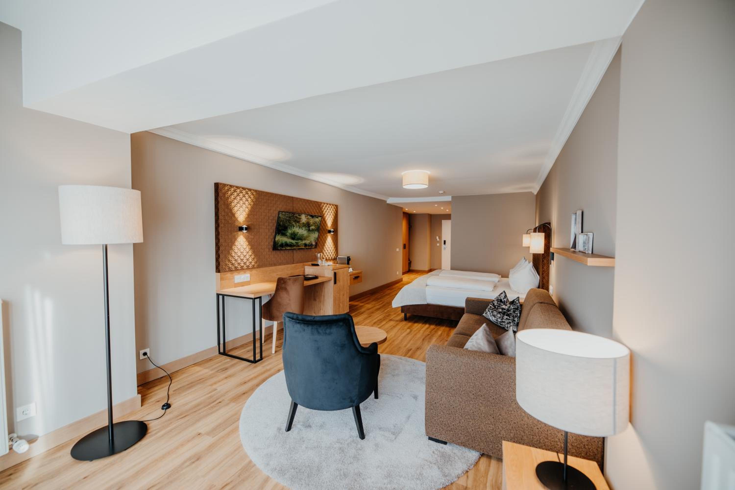 Junior Suite with Balcony photo 3