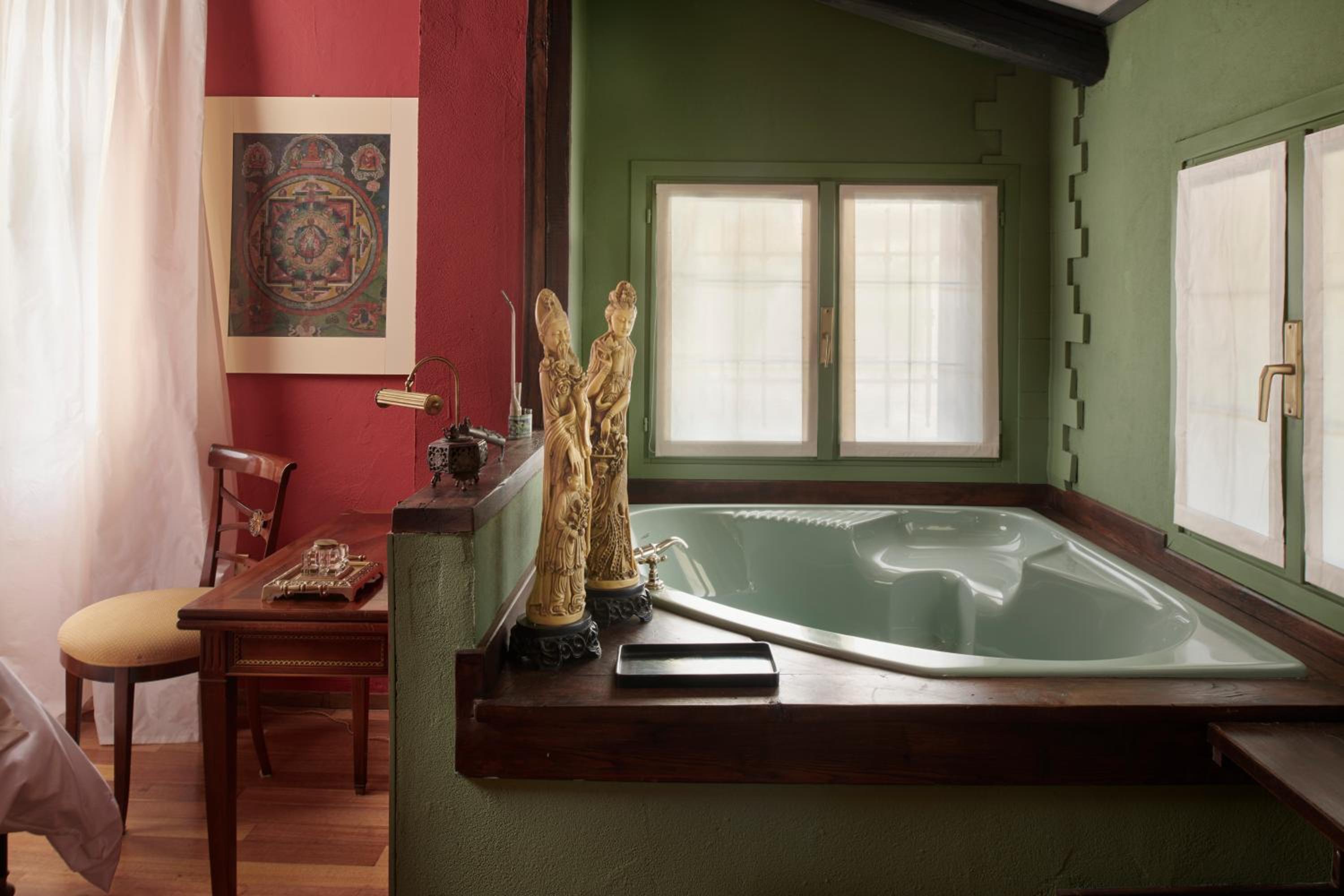 Triple Room with Bath - Photo 6