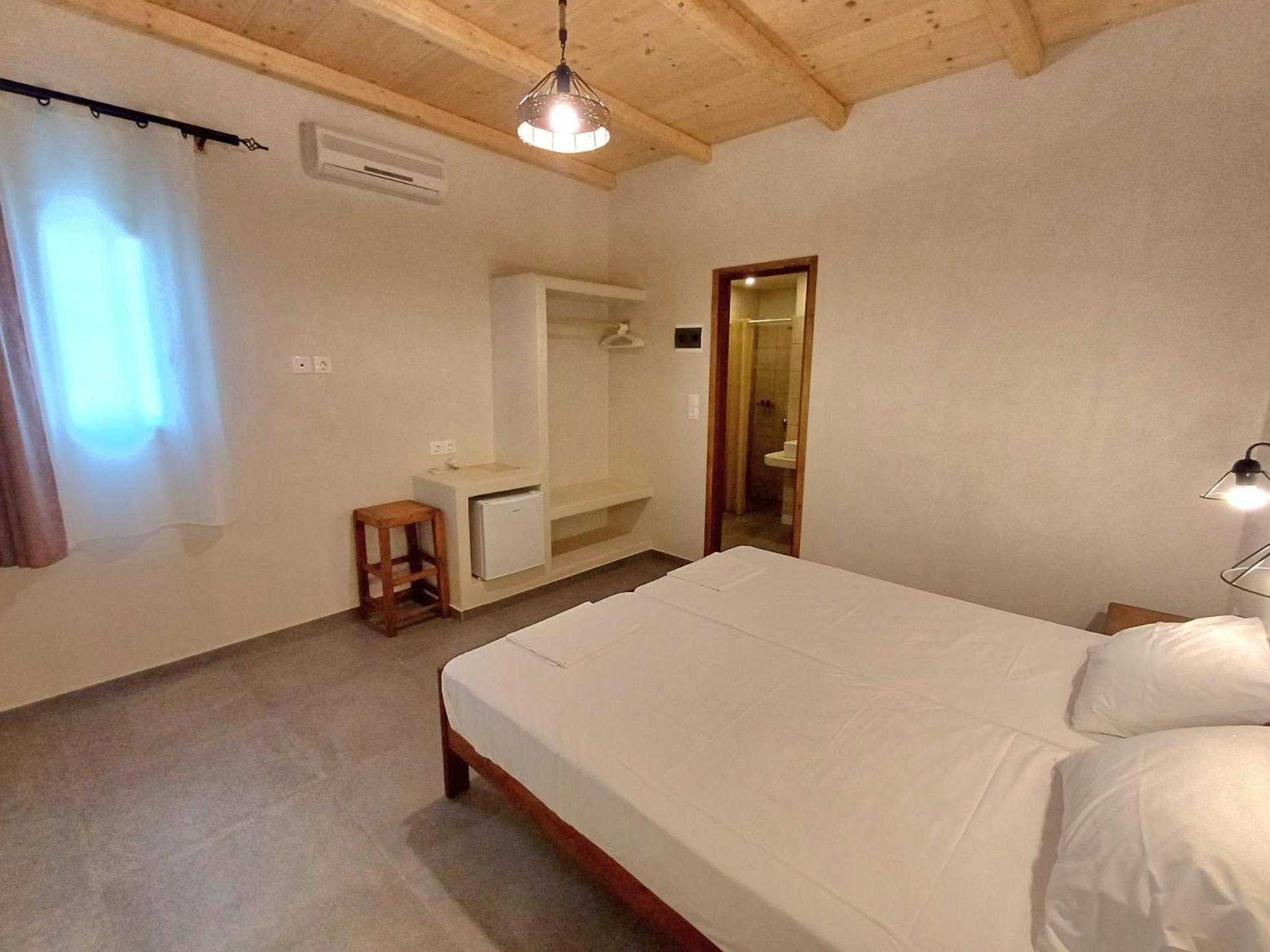 Apartment with Pool View photo 3