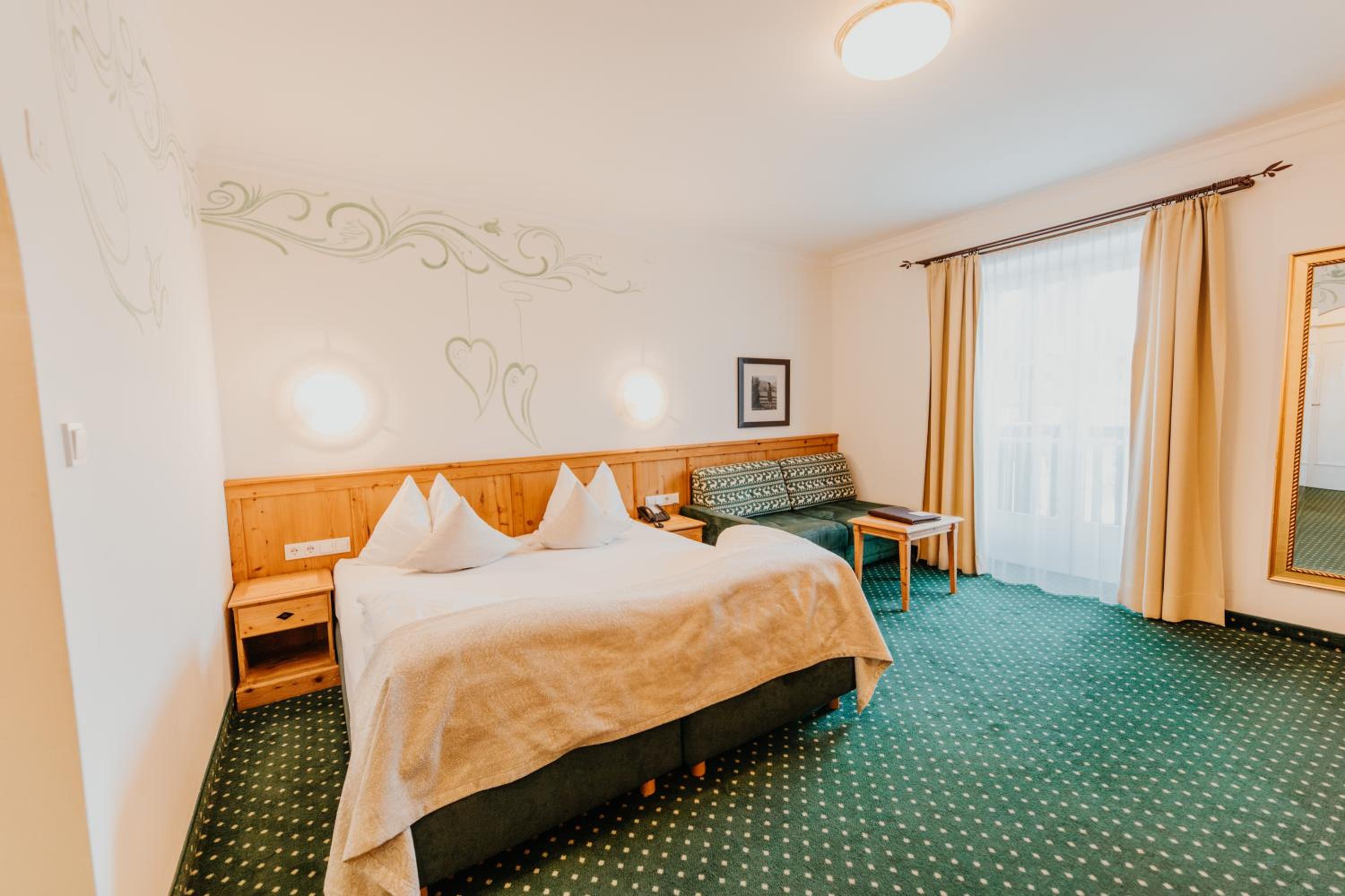 Comfort Double Room with Mountain View and Balcony photo 1