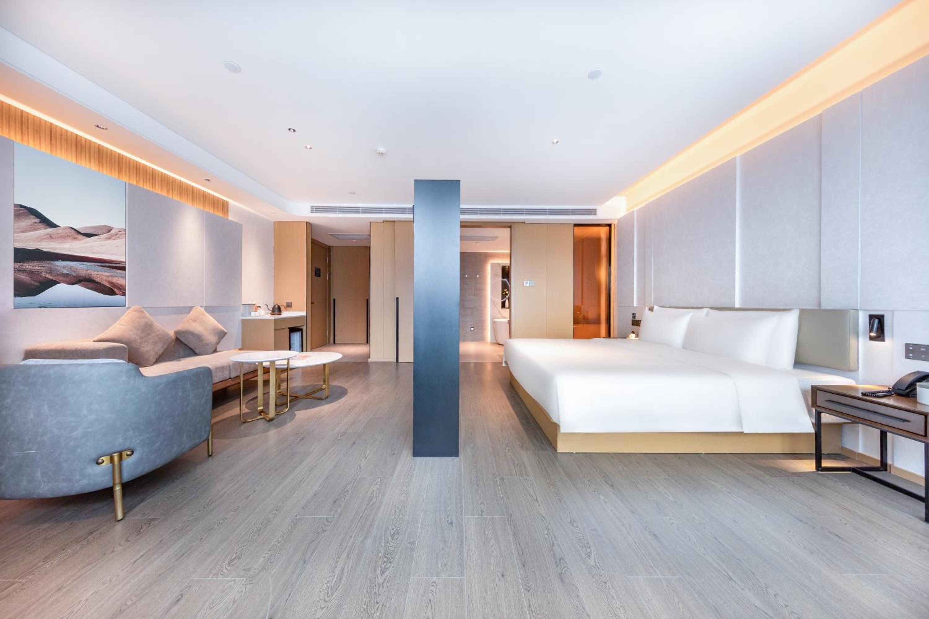 Jimu Suite with Bathtub