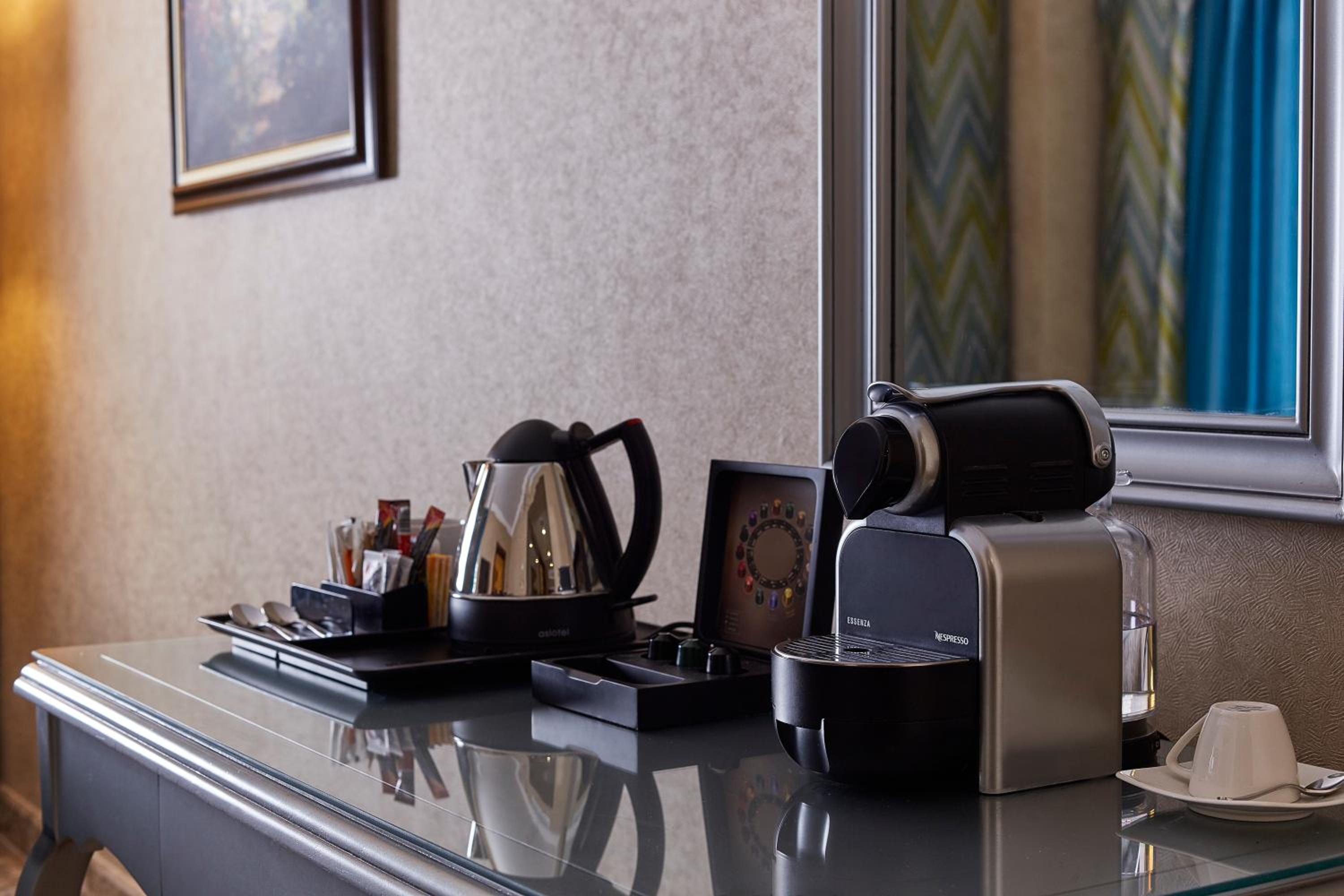 King Royal Suite with Panoramic Sea View