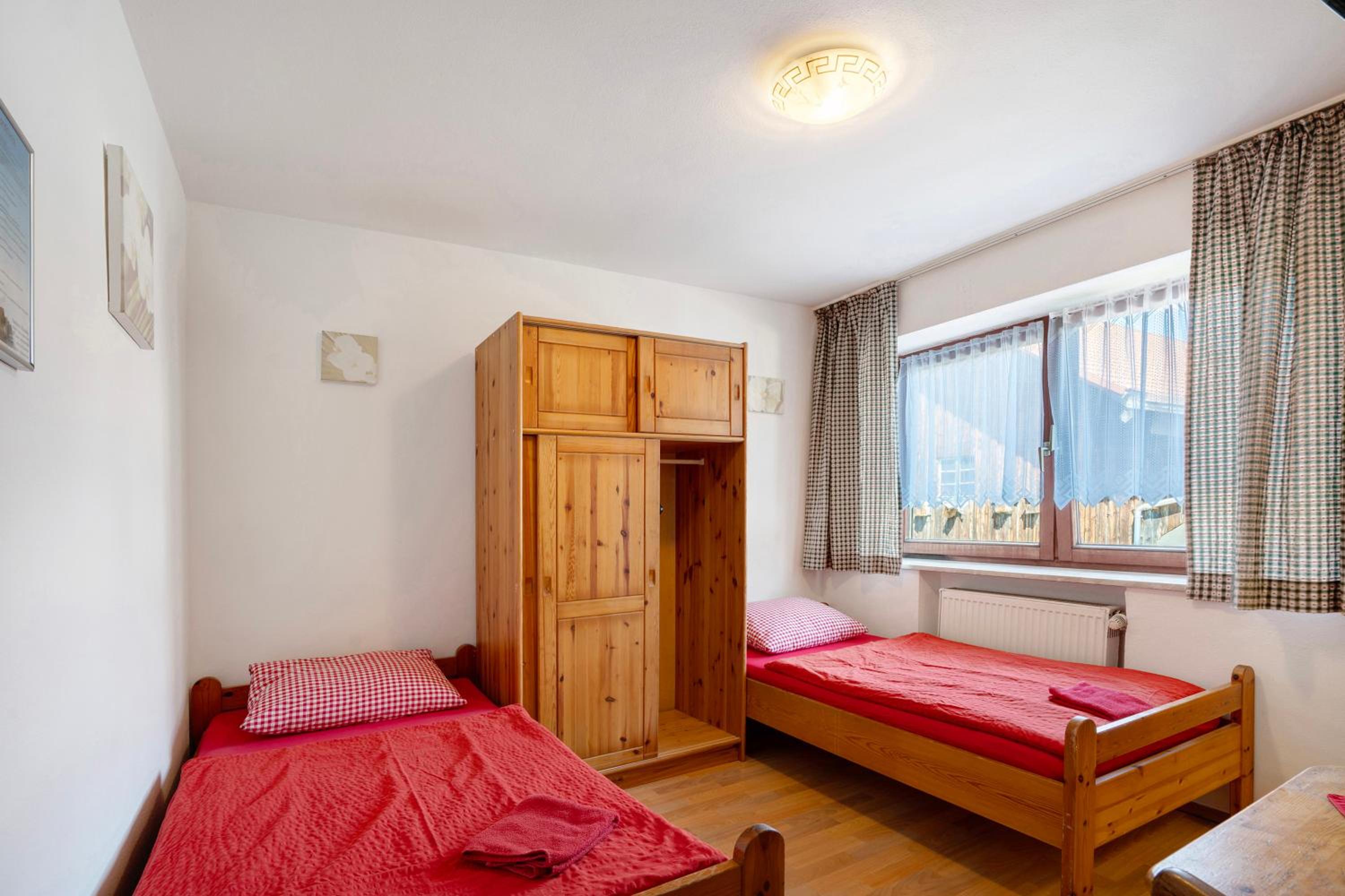 Deluxe Double Room with Shower
