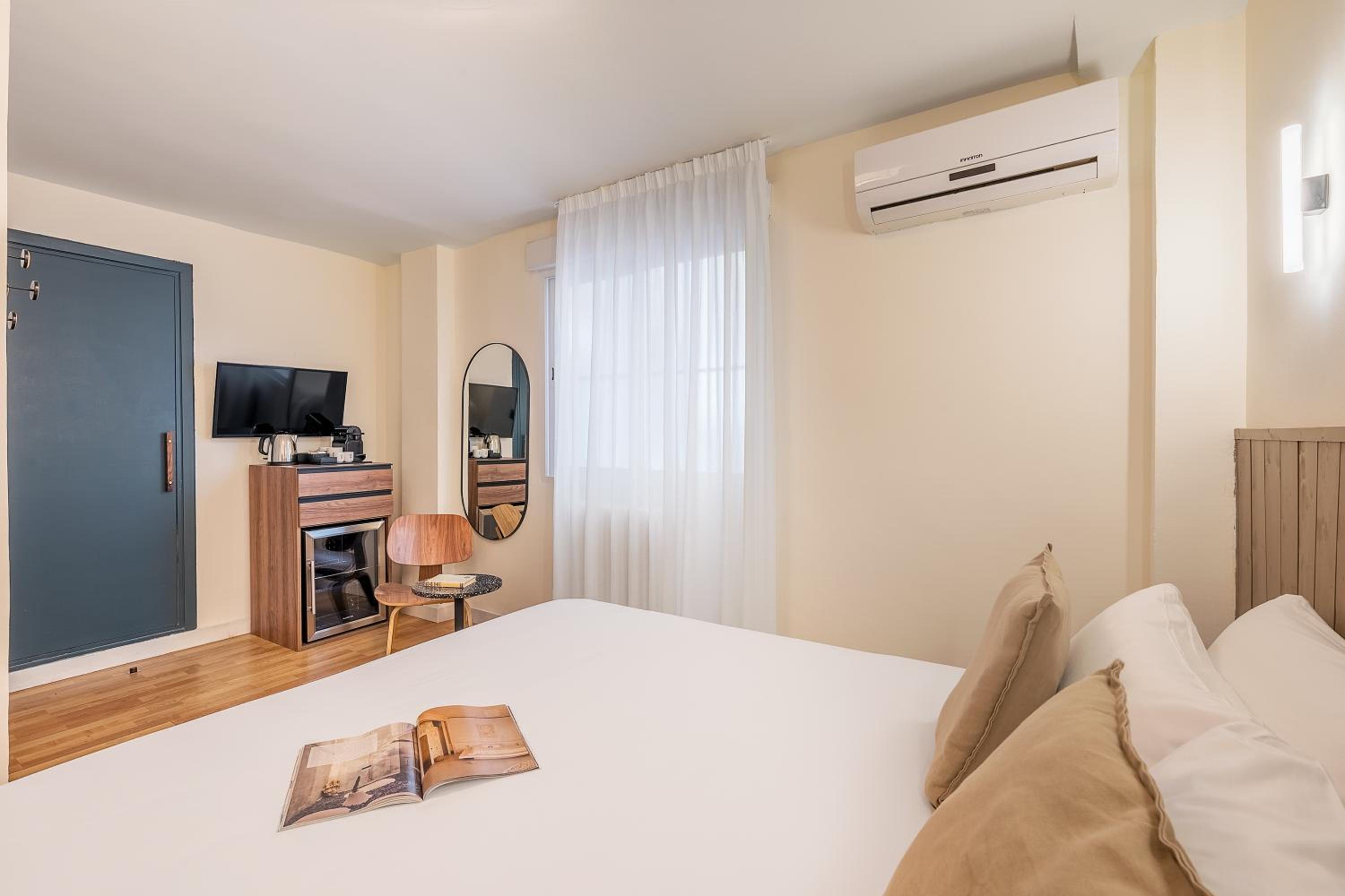 Double Room - Photo 1