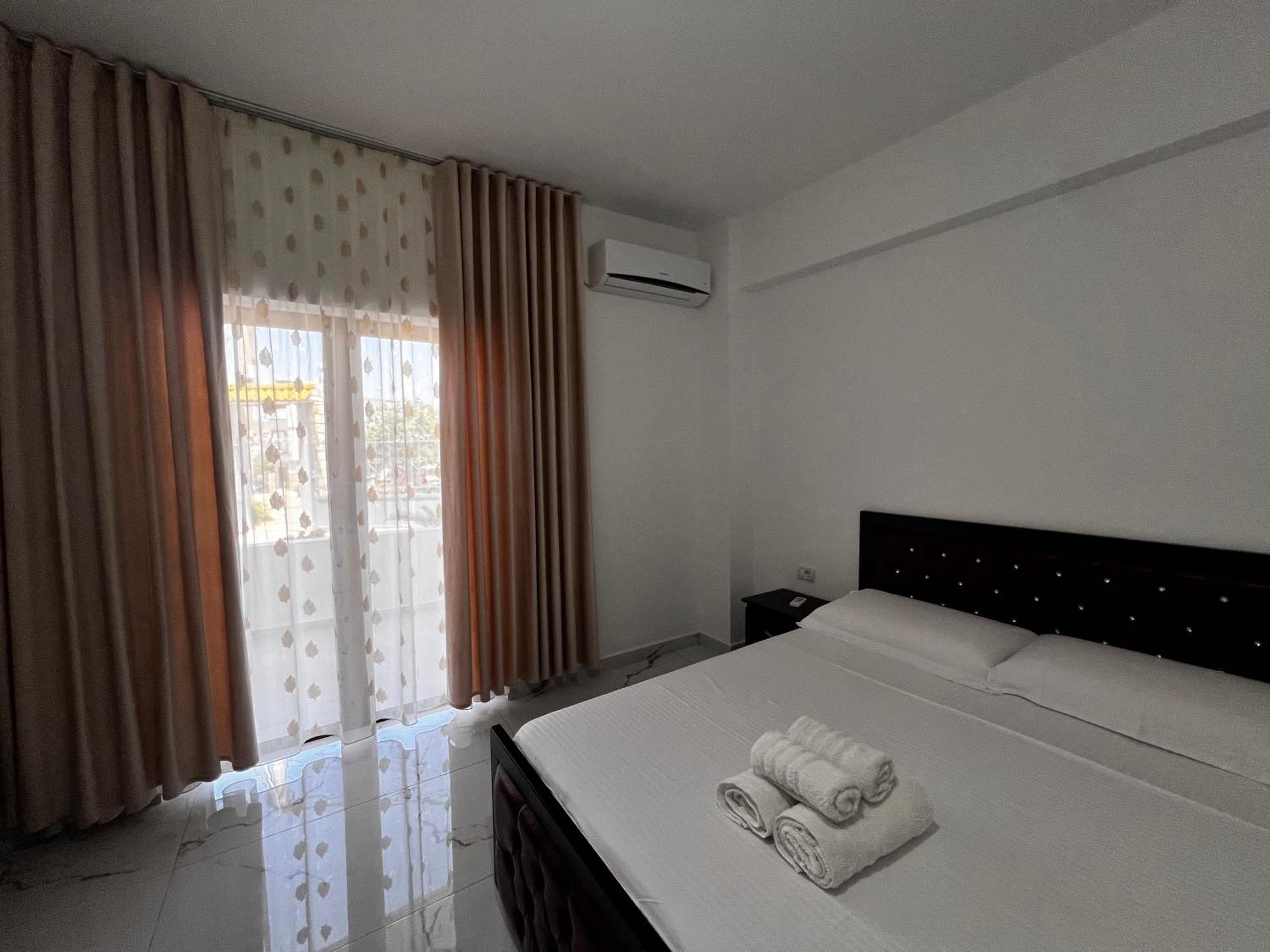 Superior Triple Room photo 2