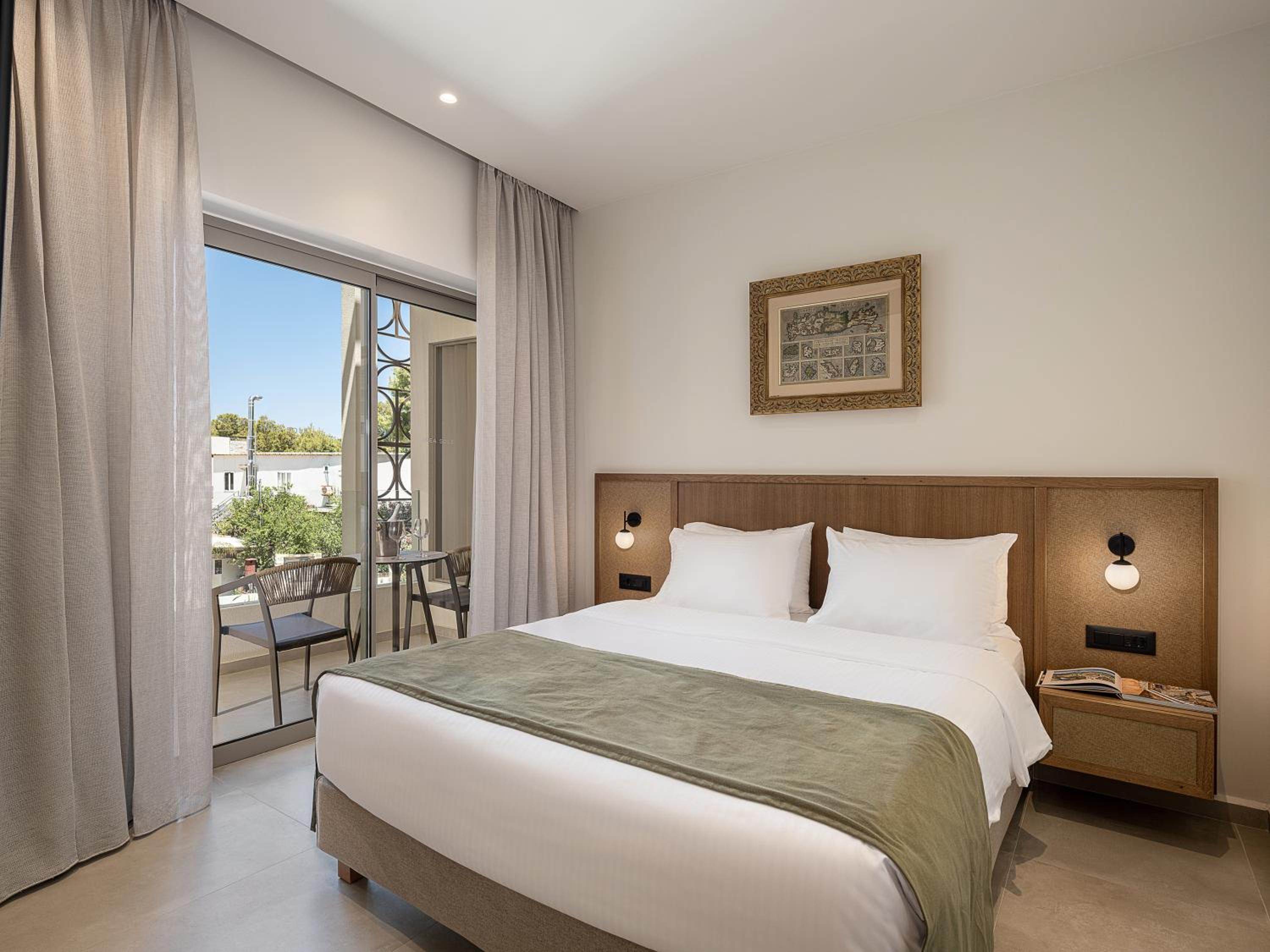 Standard Double Room - Photo 10